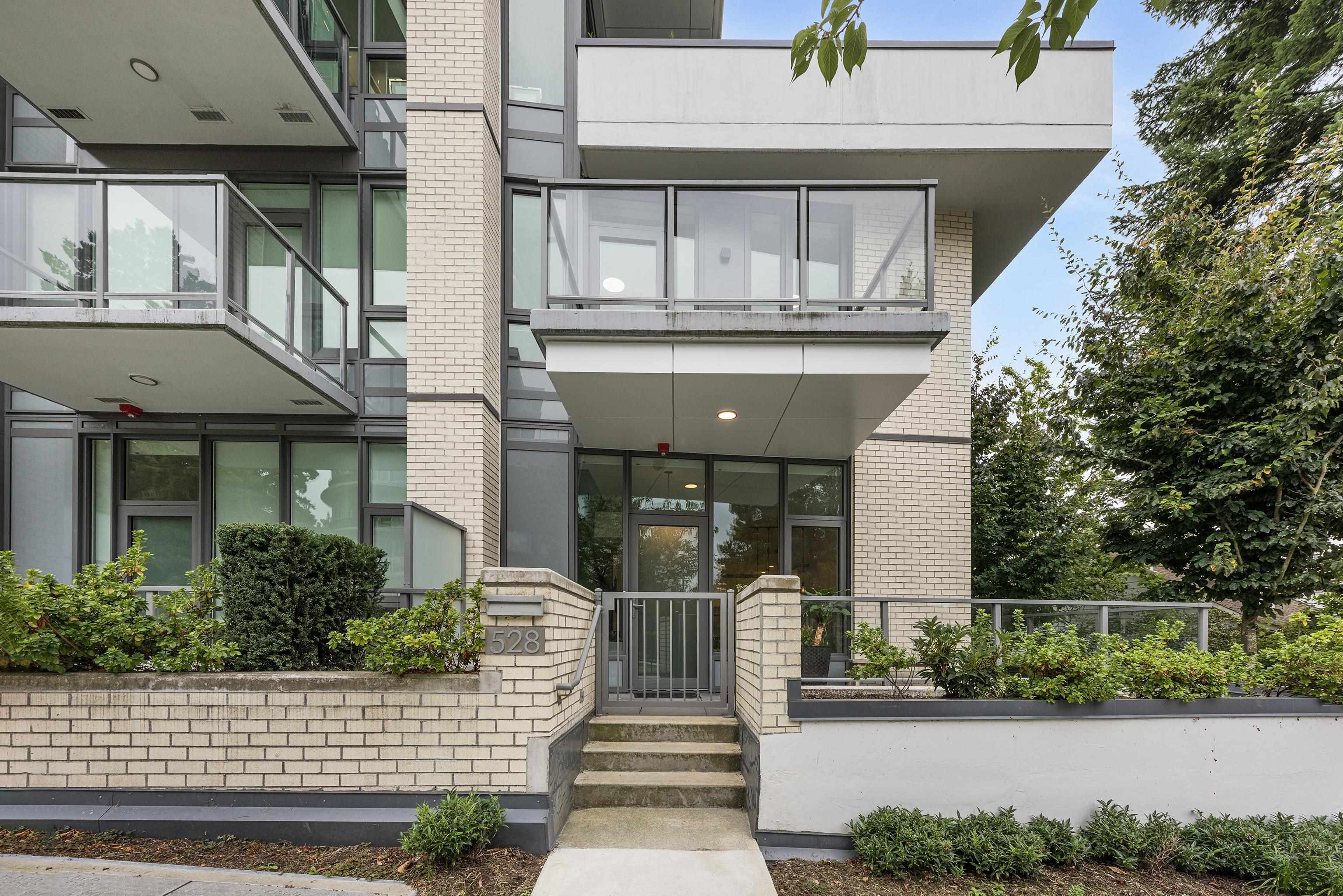 528 W 30TH AVENUE, Vancouver BC V5Z 2Z1, R3084926, BC,