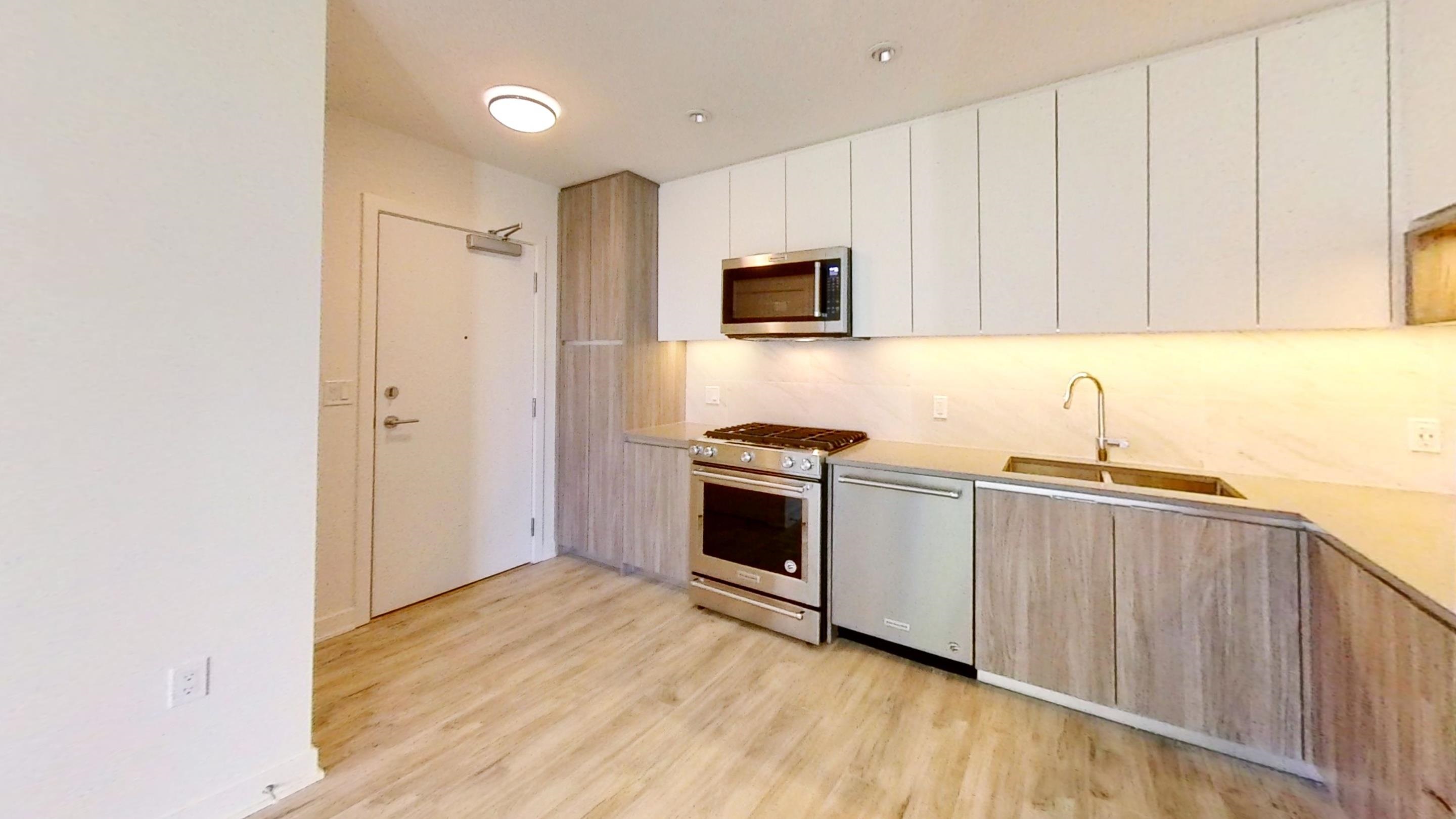 4XX 8940 UNIVERSITY CRESCENT, R3084933, BC,