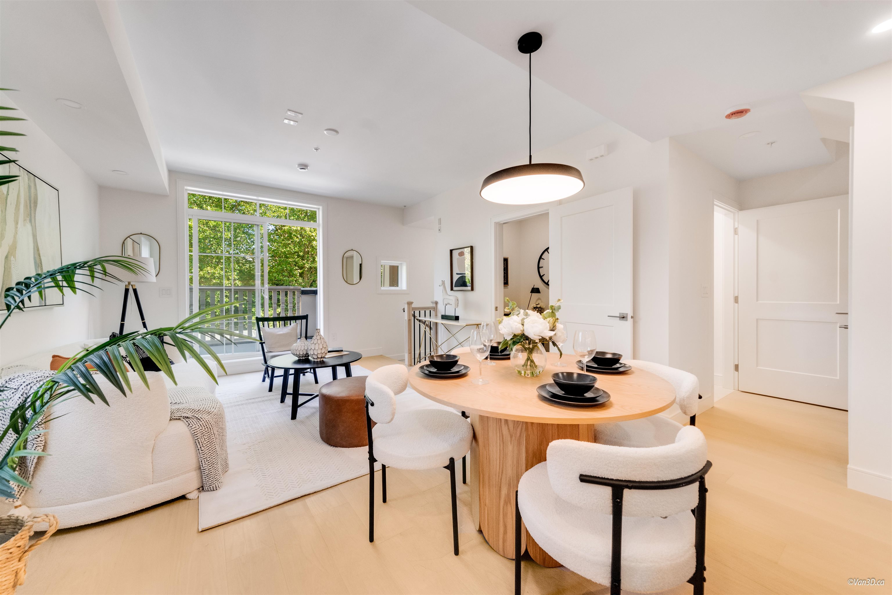 203 918 32ND AVENUE, R3084950, BC,