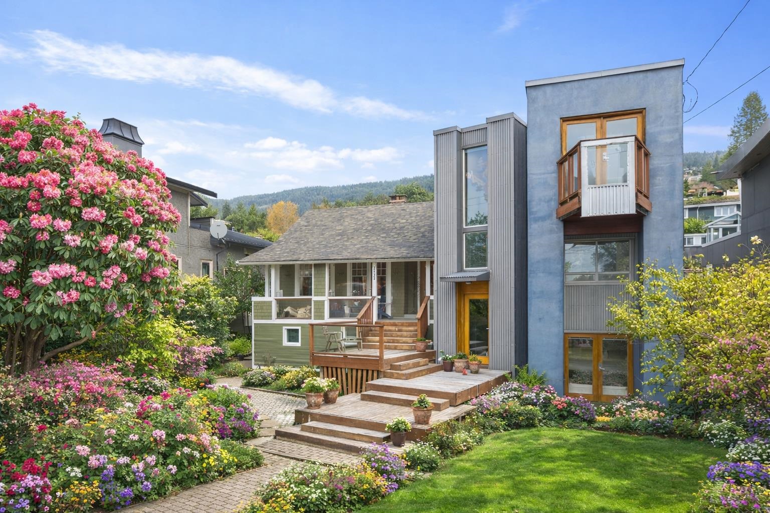 2433 MATHERS AVENUE, West Vancouver BC V7V 2H9, R3084991, BC,