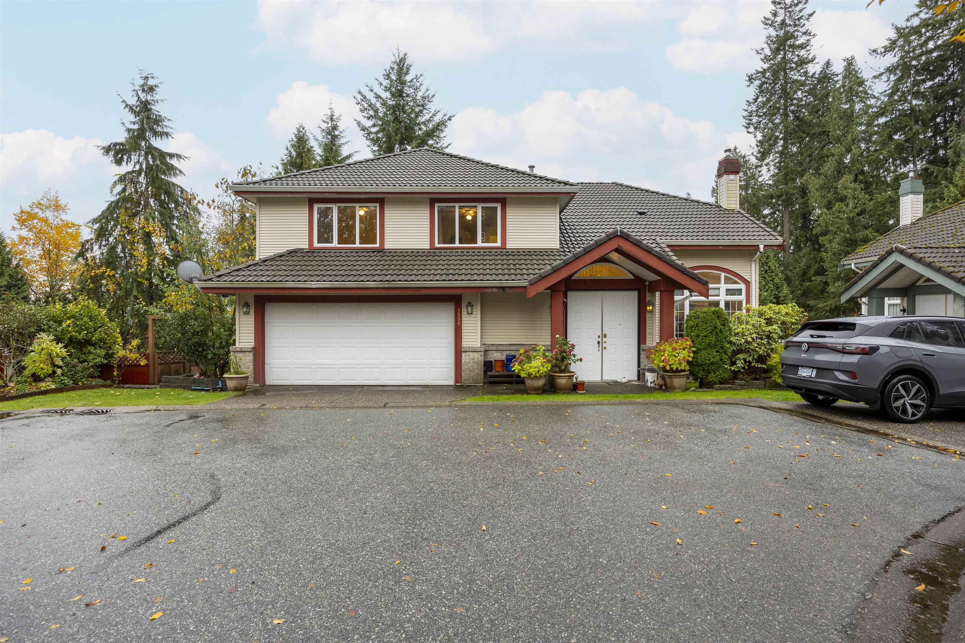 1590 PLATEAU CRESCENT, Coquitlam BC V3E 3B3, R3085557, BC,