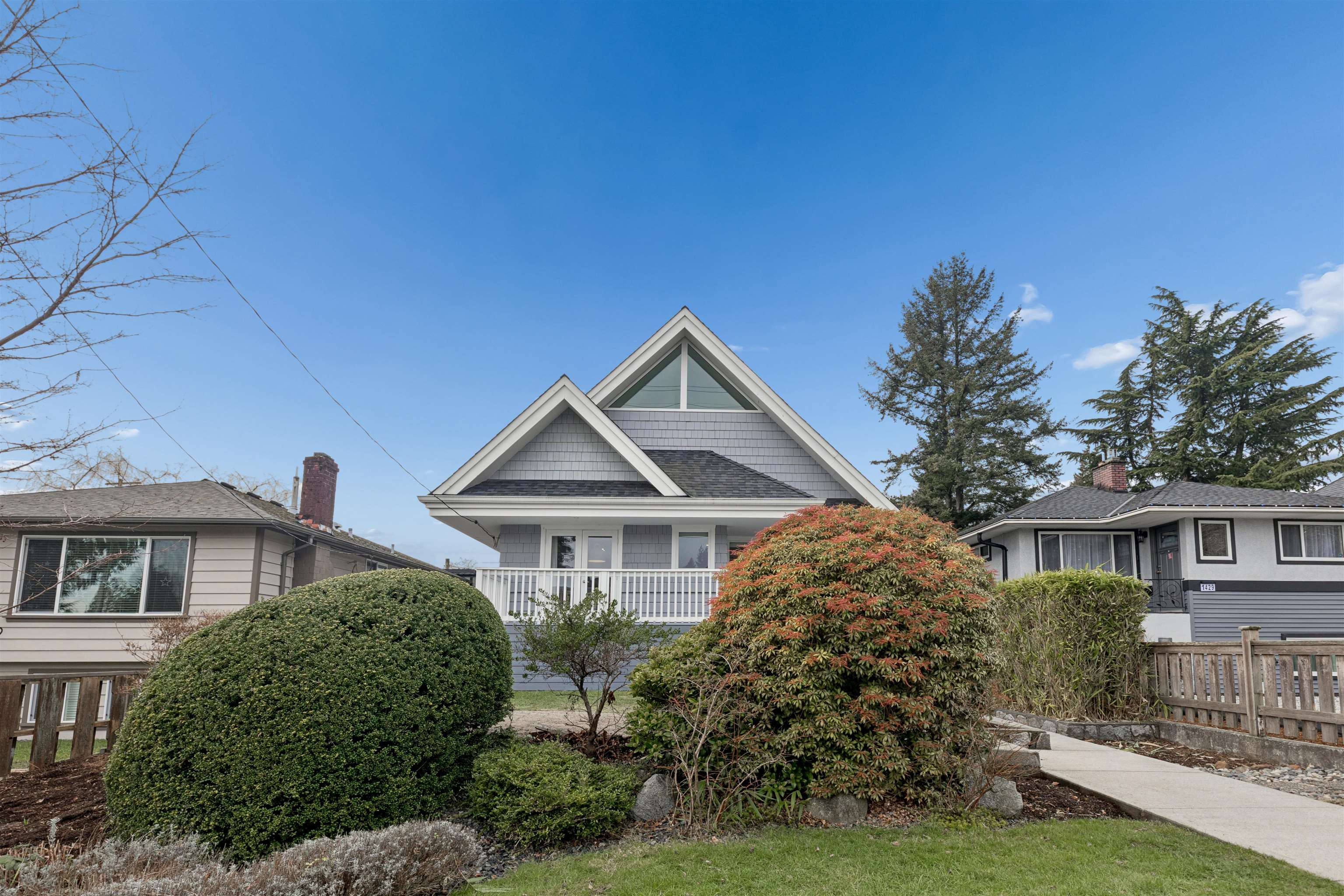 1425 WILLIAM AVENUE, North Vancouver BC V7L 4G1, R3085614, BC,