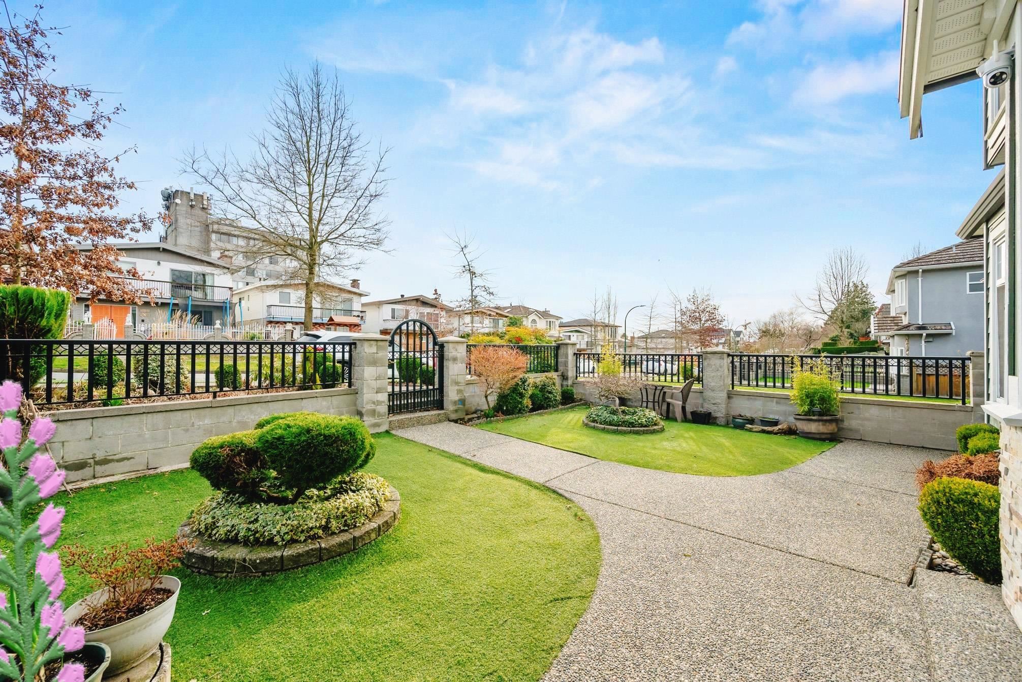 2643 E 8TH AVENUE, Vancouver BC V5M 1W4, R3085736, BC,