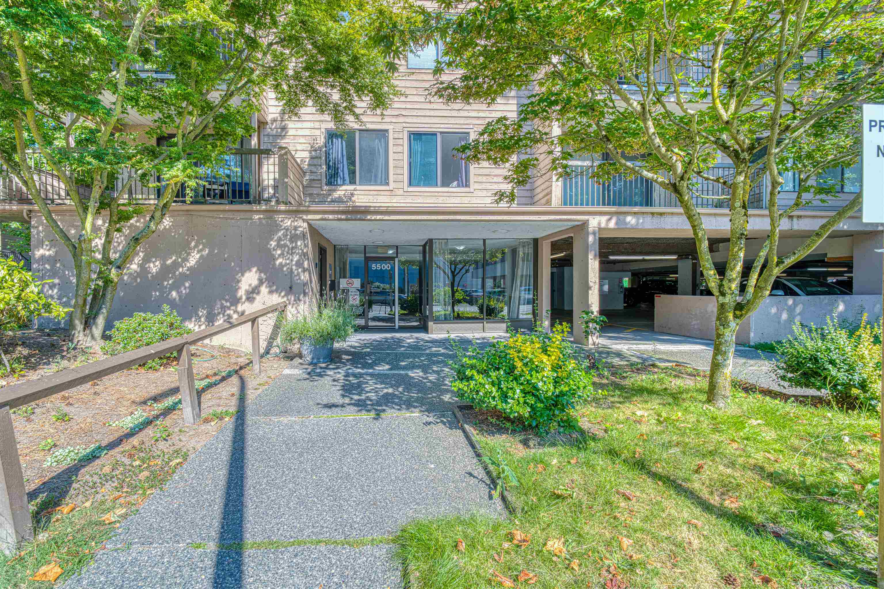 306 5500 COONEY ROAD, R3085739, BC,