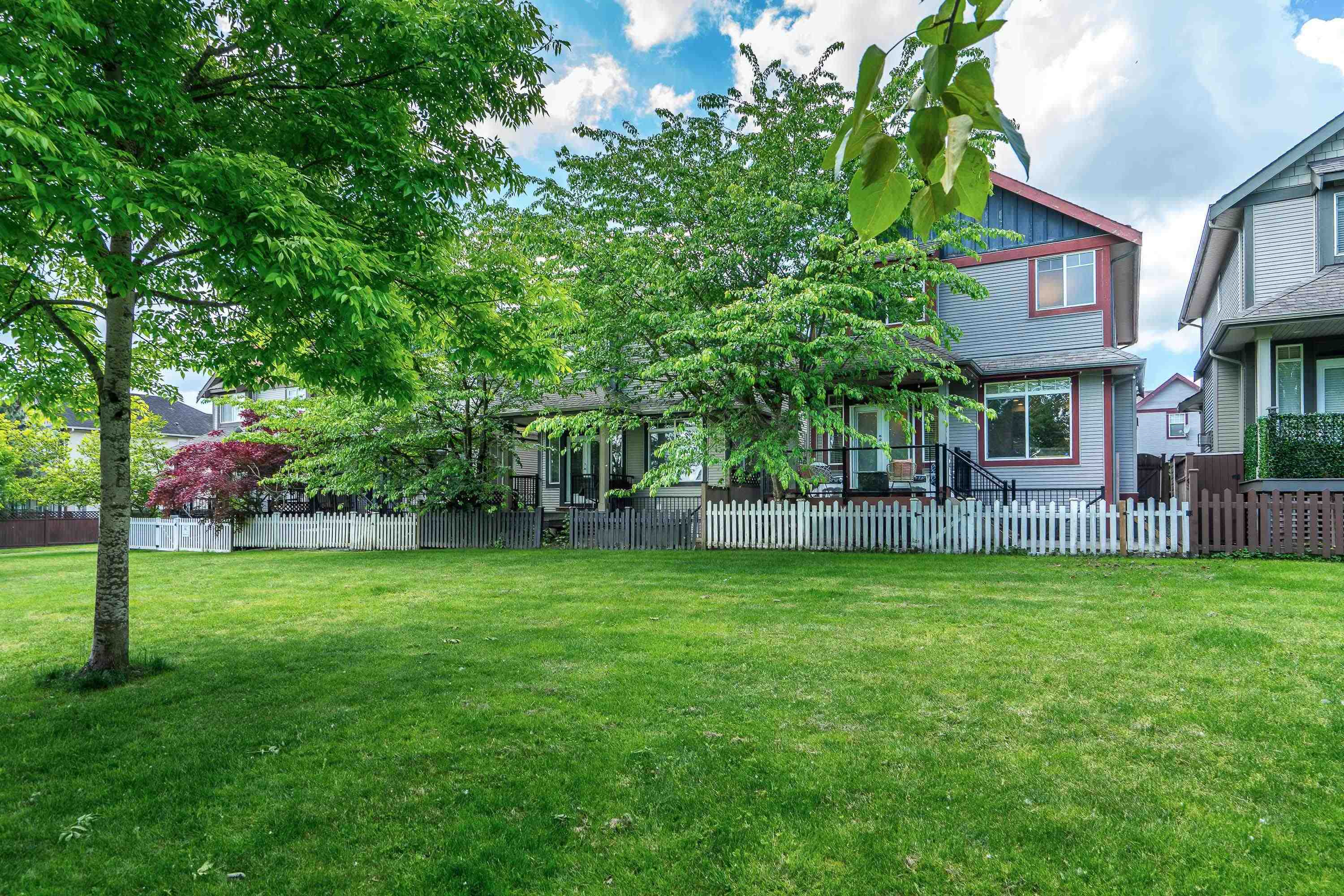 6668 195 STREET, Surrey BC V4N 0C3, R3085757, BC,