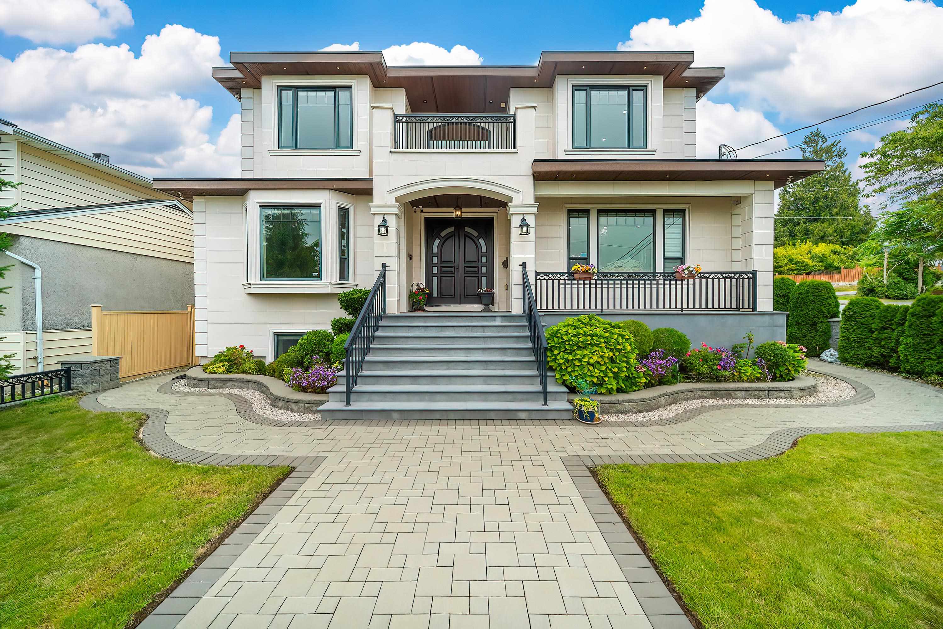 4291 WINNIFRED STREET, Burnaby BC V5J 2S5, R3085793, BC,