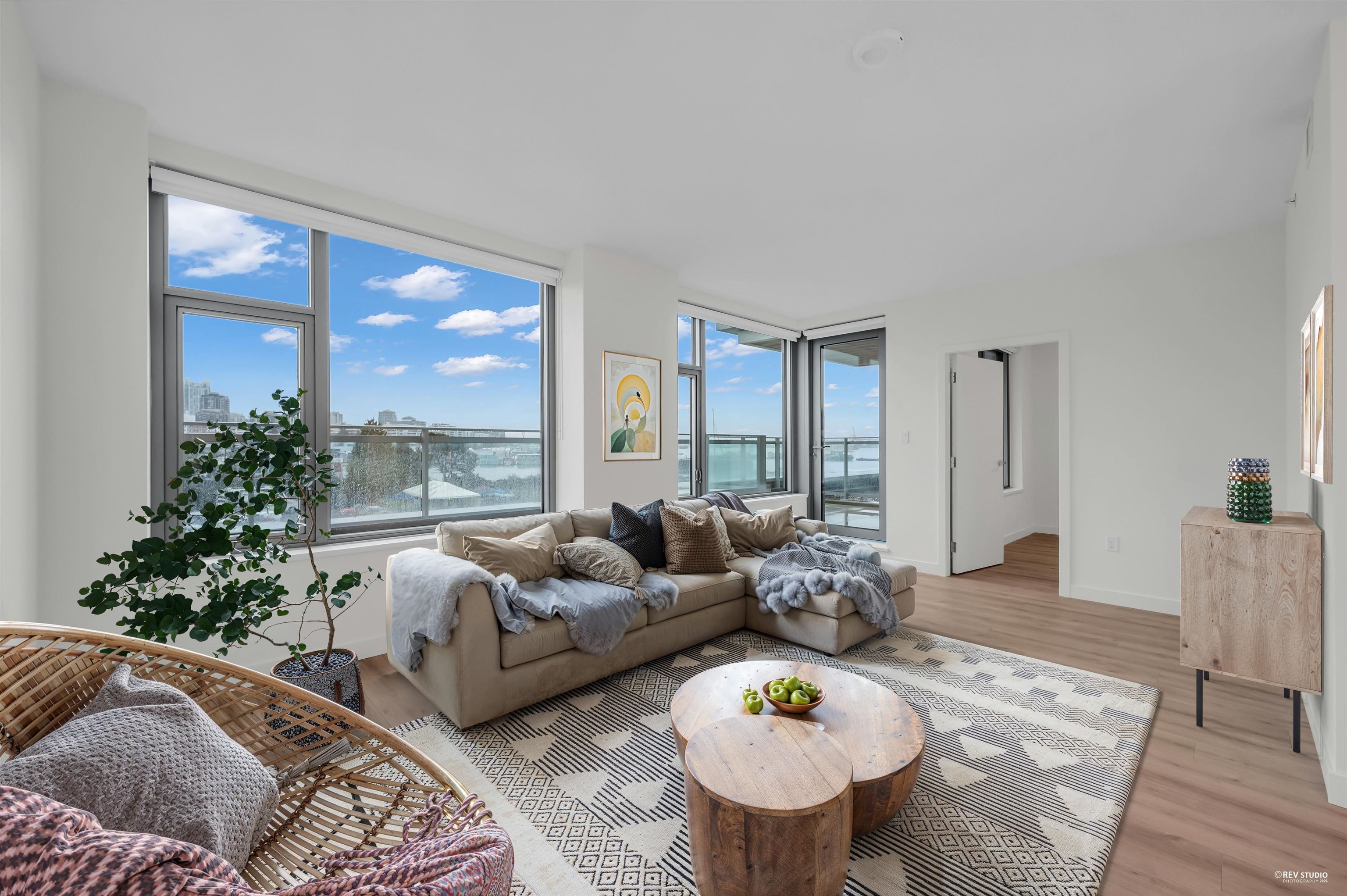 320 755 HARBOURSIDE DRIVE, R3085839, BC,