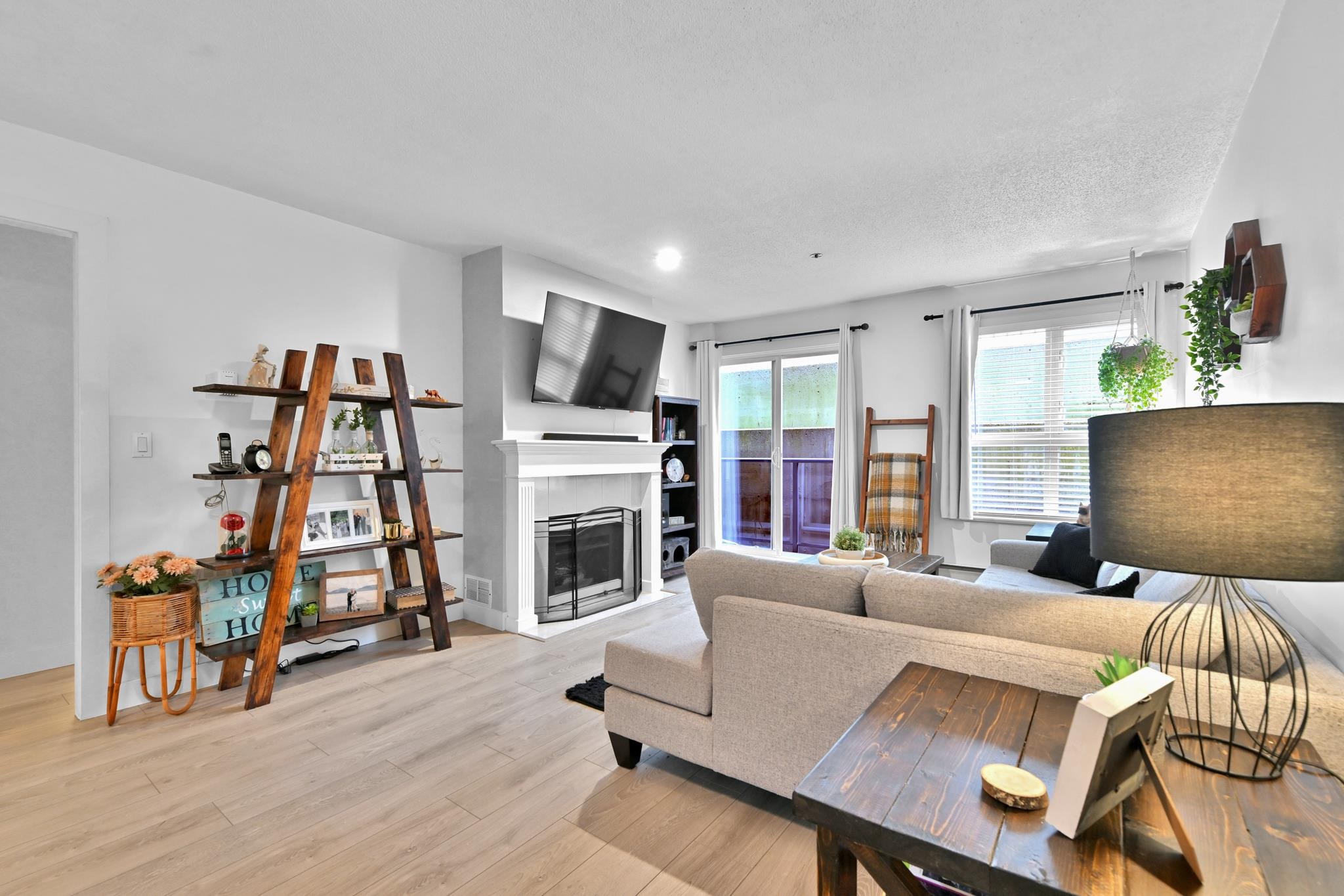 203 33165 2 AVENUE, R3085957, BC,