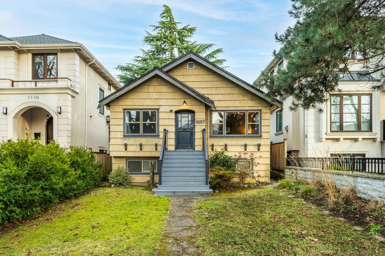 3137 W 28TH AVENUE, Vancouver BC V6L 1X4, R3086113, BC,