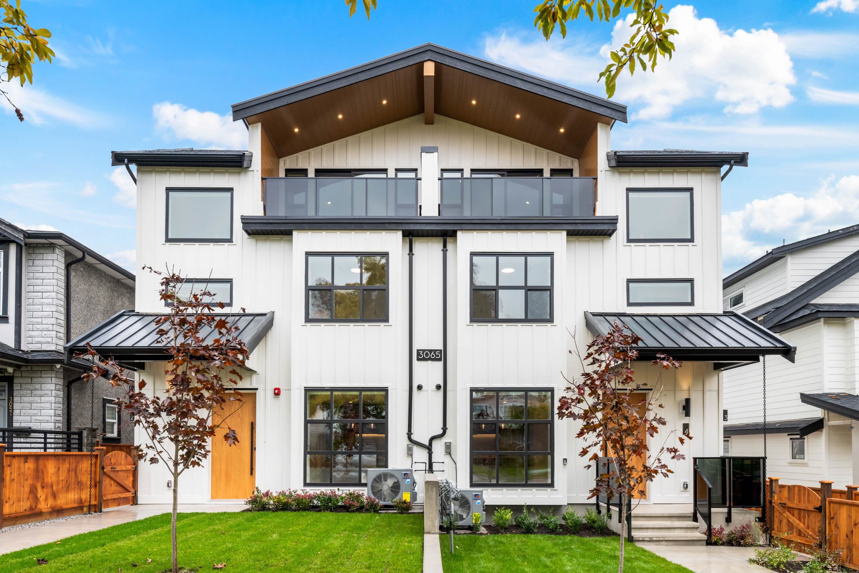 4 3065 CHARLES STREET, R3086180, BC,