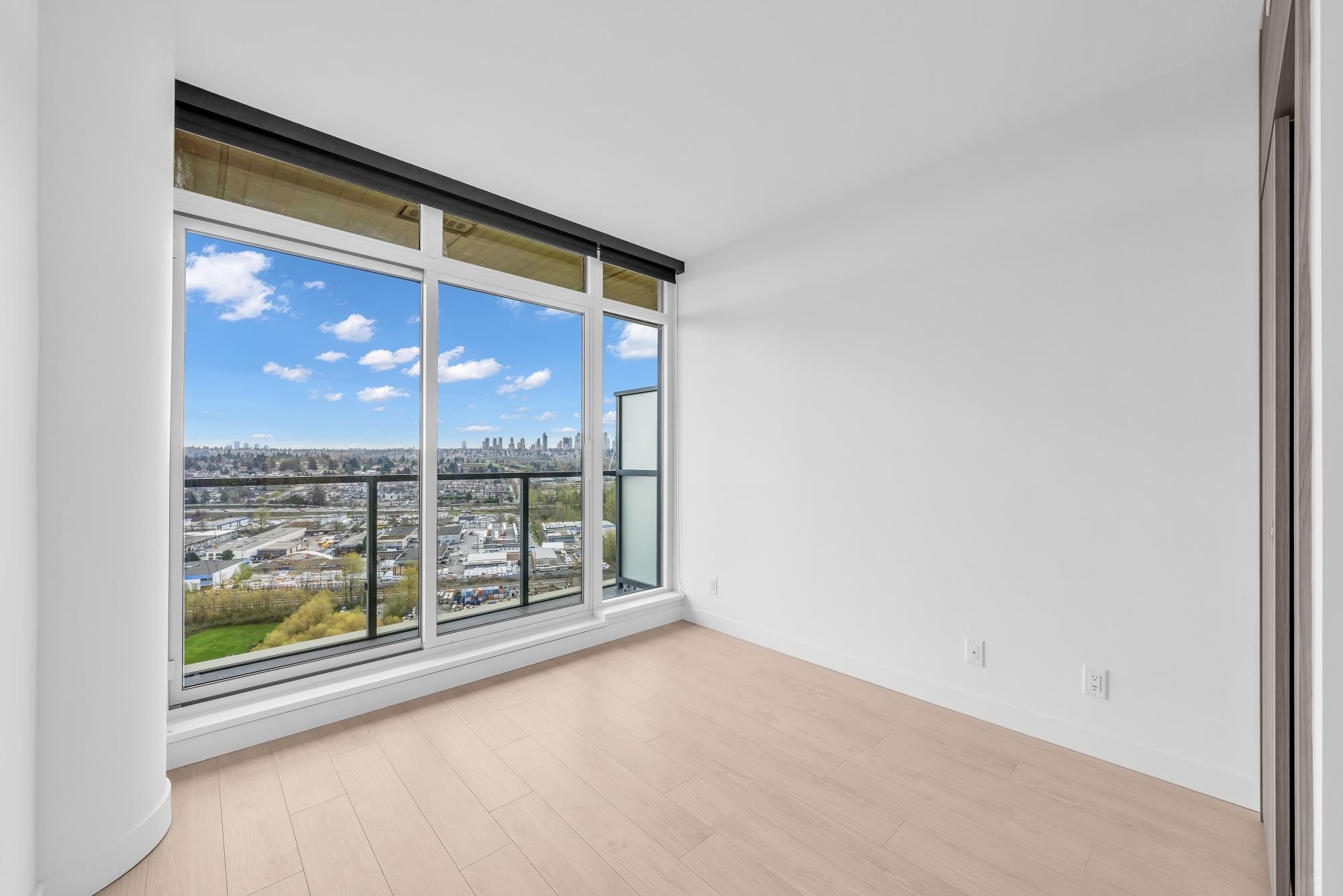 18xx 4890 LOUGHEED HIGHWAY, R3086210, BC,