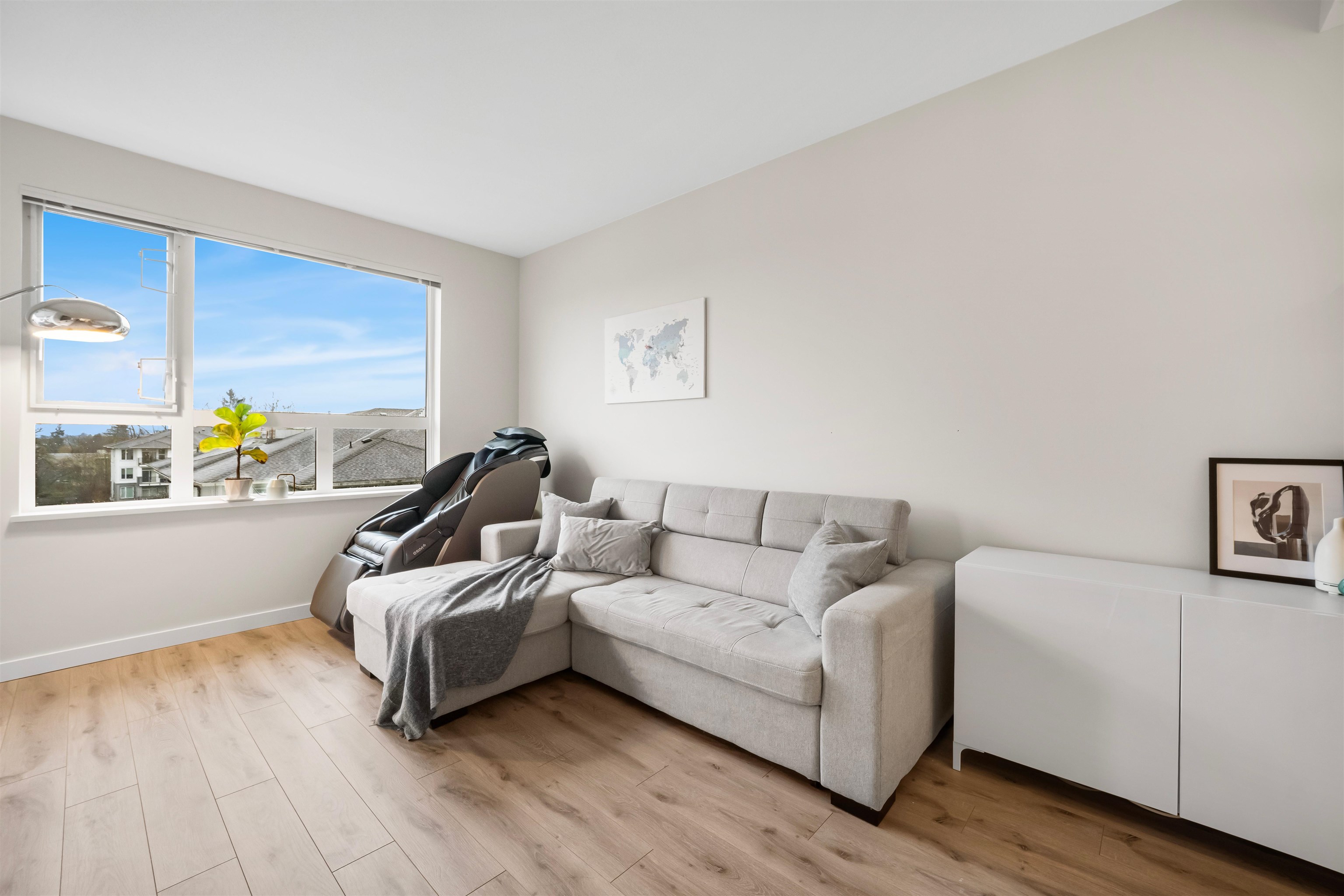 511 9233 ODLIN ROAD, R3086241, BC,