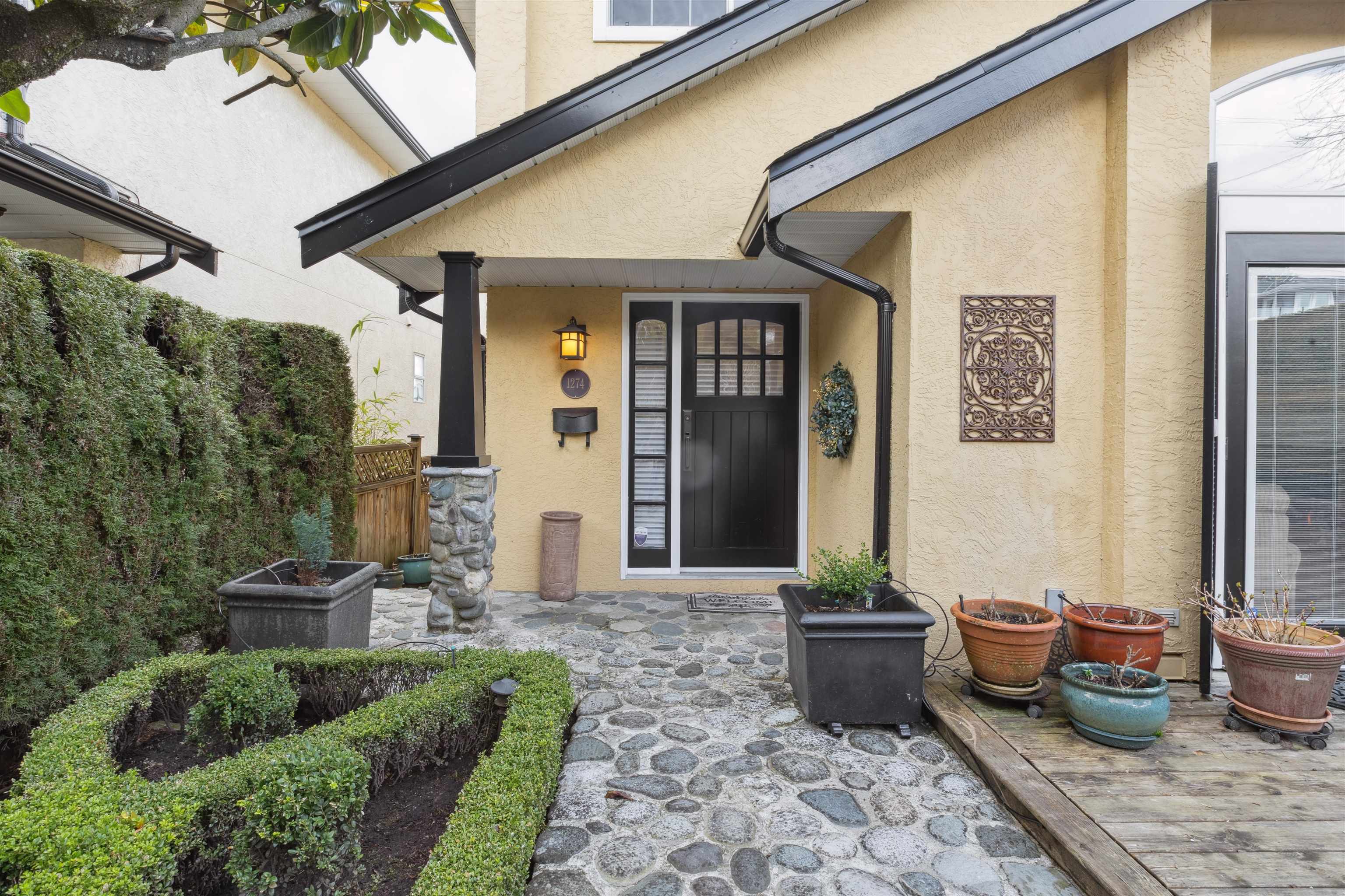 1274 ESQUIMALT AVENUE, West Vancouver BC V7T 1K3, R3086252, BC,