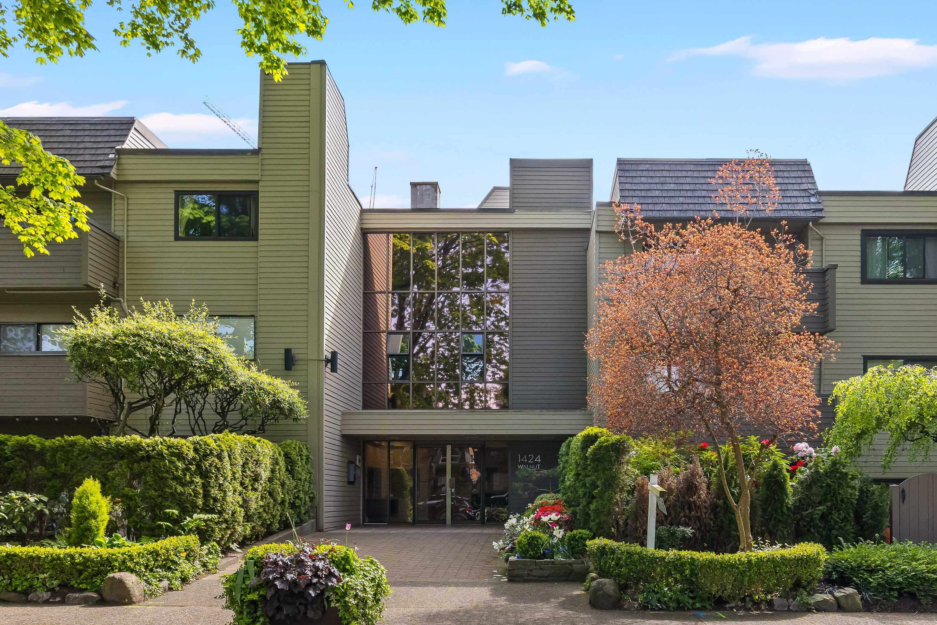 207 1424 WALNUT STREET, R3086353, BC,