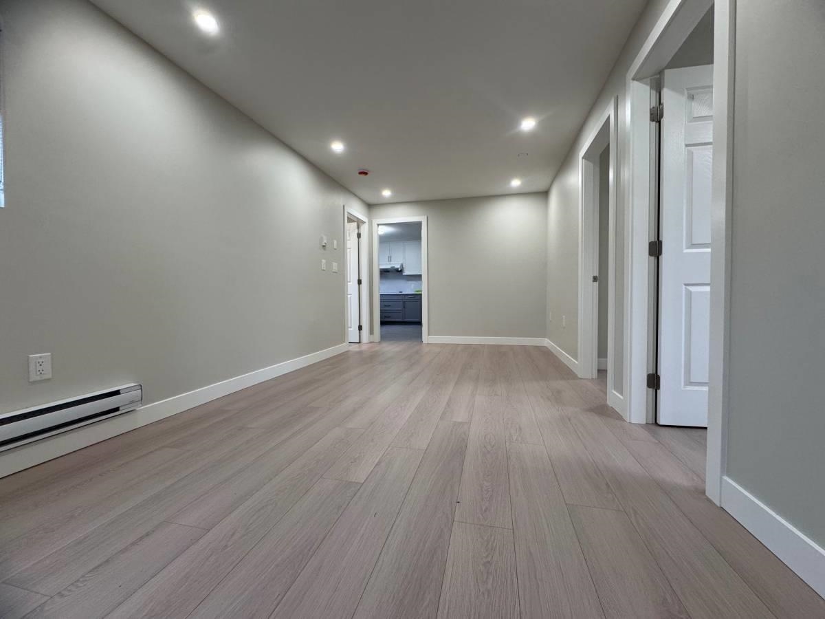 6869 GLADSTONE STREET, Vancouver BC V5P 4G3, R3086505, BC,