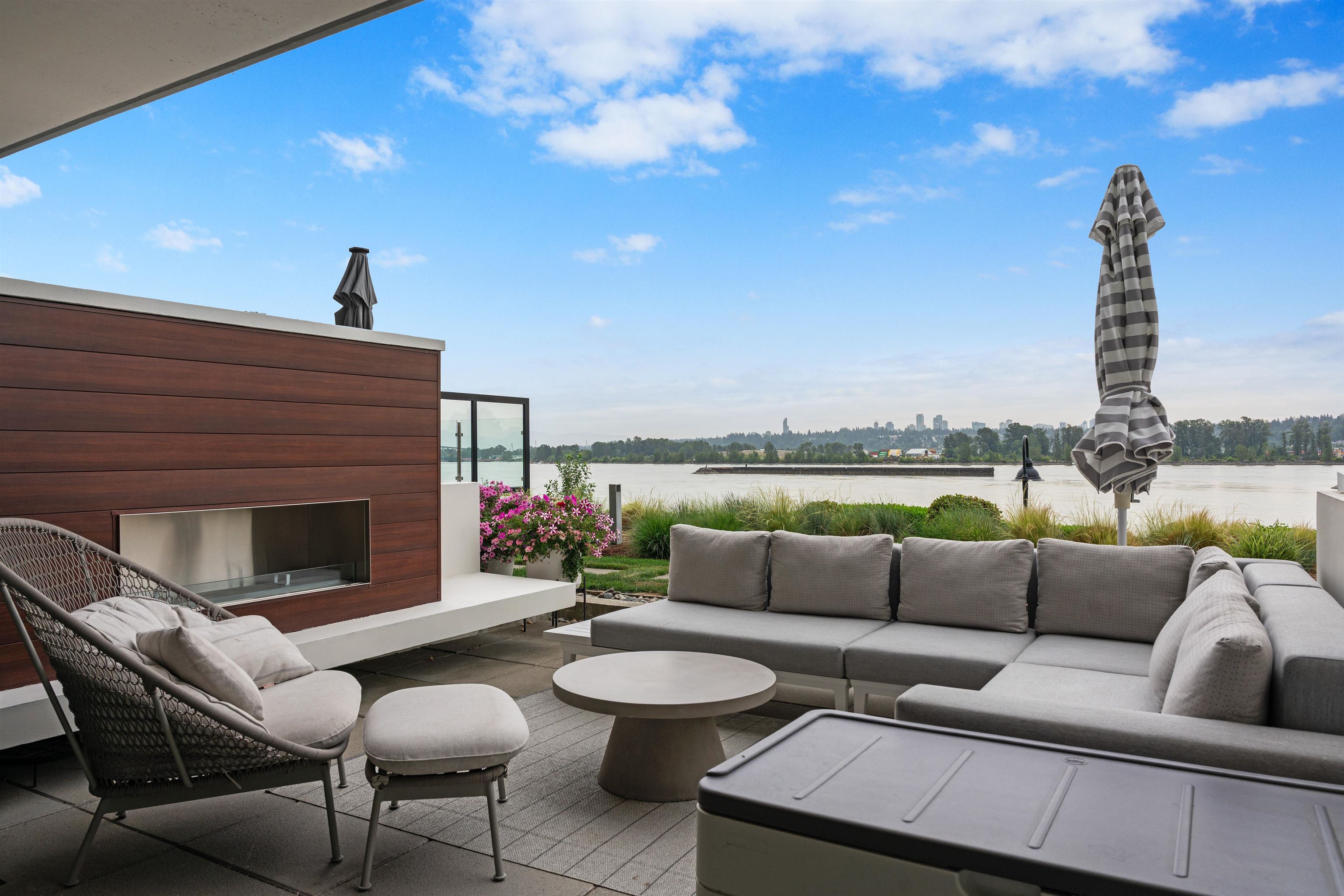 MLS® listing #R3086617 for sale located at TH210 210 SALTER STREET