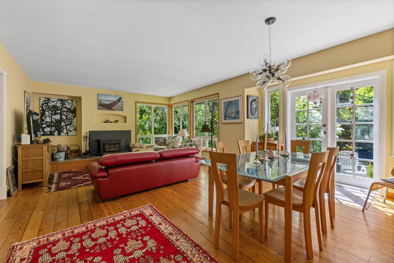 MLS® listing #R3086662 for sale located at 576 CATES HILL ROAD, Bowen Island BC V0N 1G2