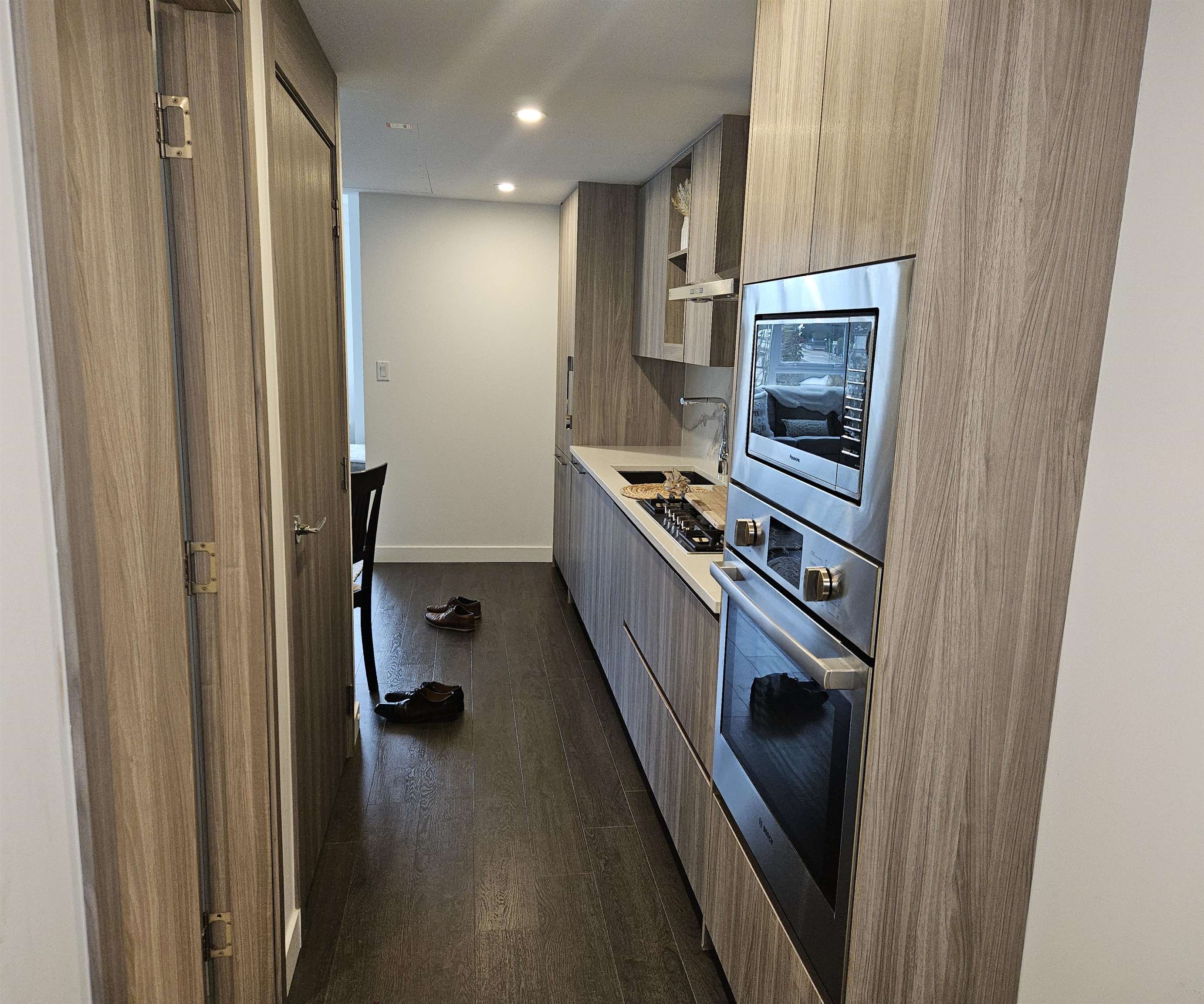 802 13768 100 AVENUE, R3086721, BC,