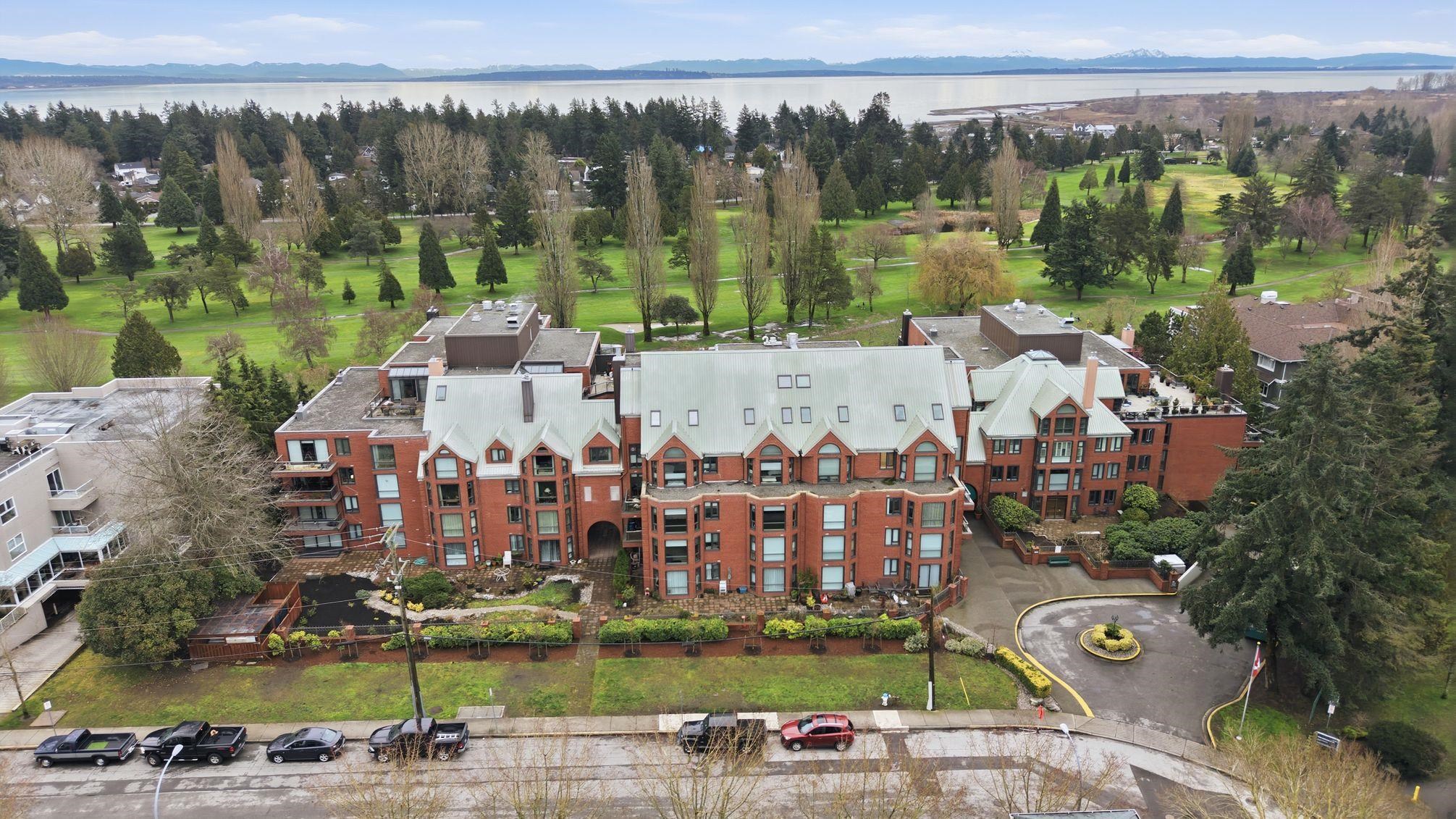 304 1350 VIEW CRESCENT, R3086933, BC,