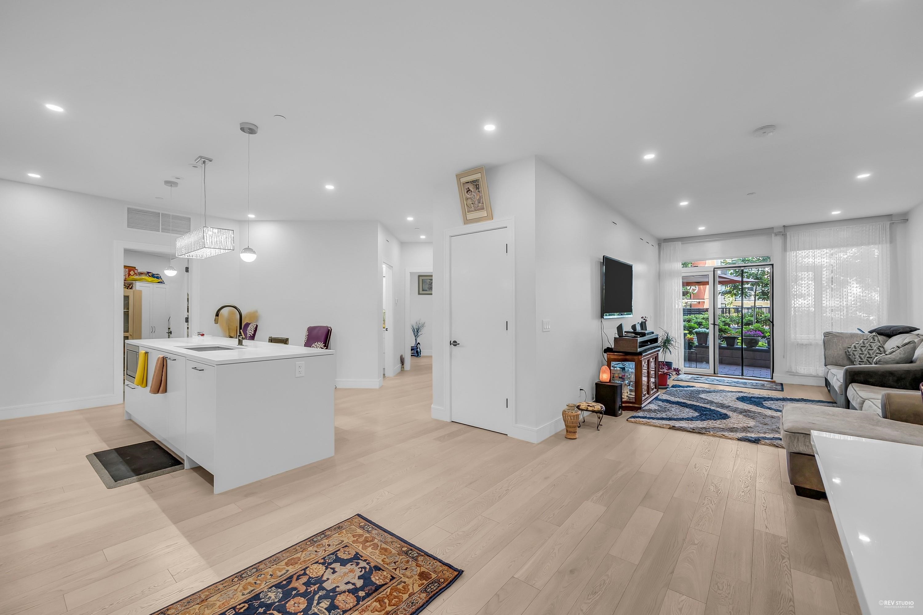 101 20416 PARK AVENUE, R3086938, BC,