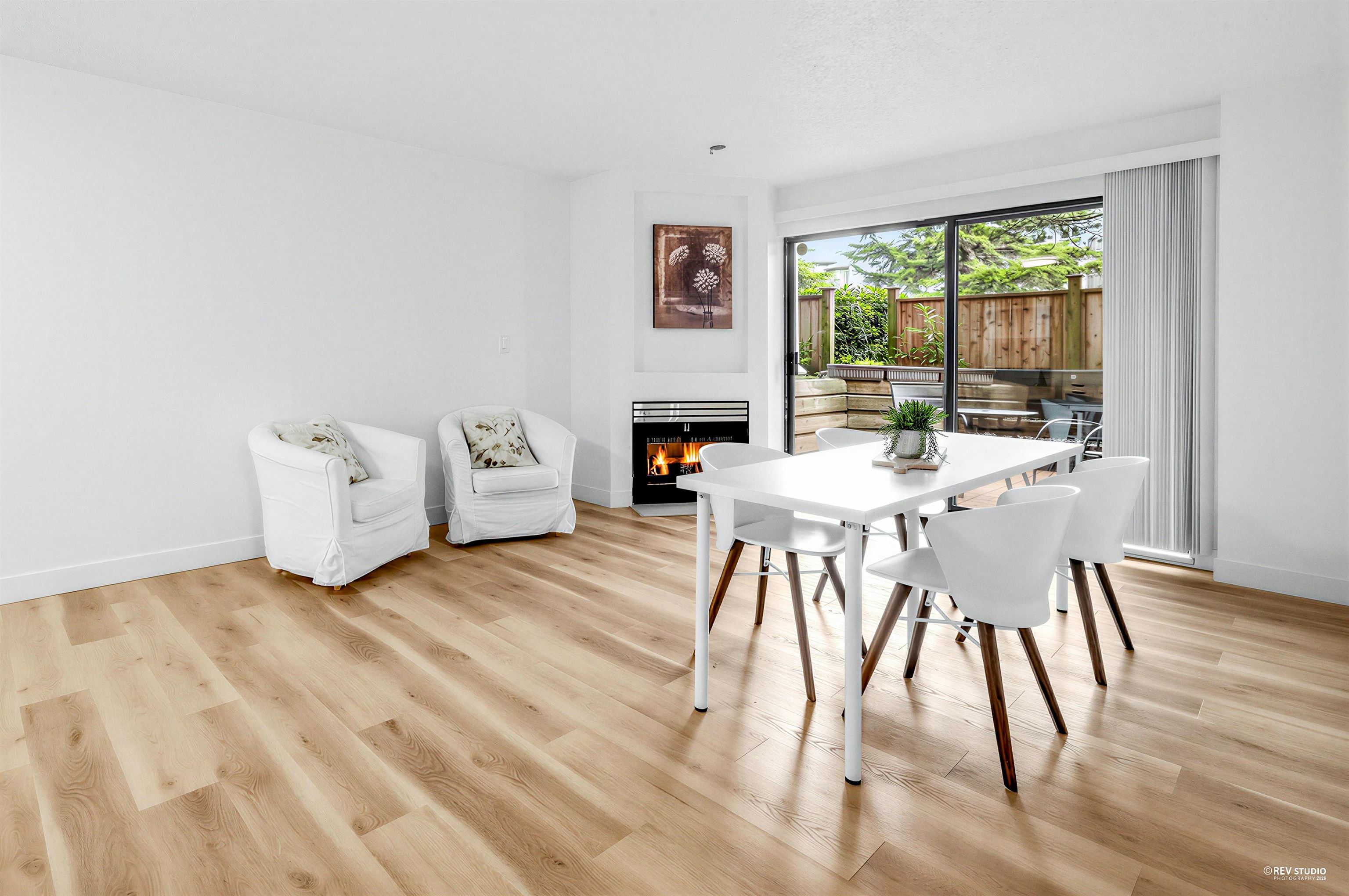 107 2925 GLEN DRIVE, R3087317, BC,