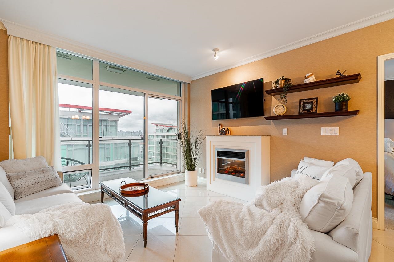 905 172 VICTORY SHIP WAY, R3087440, BC,