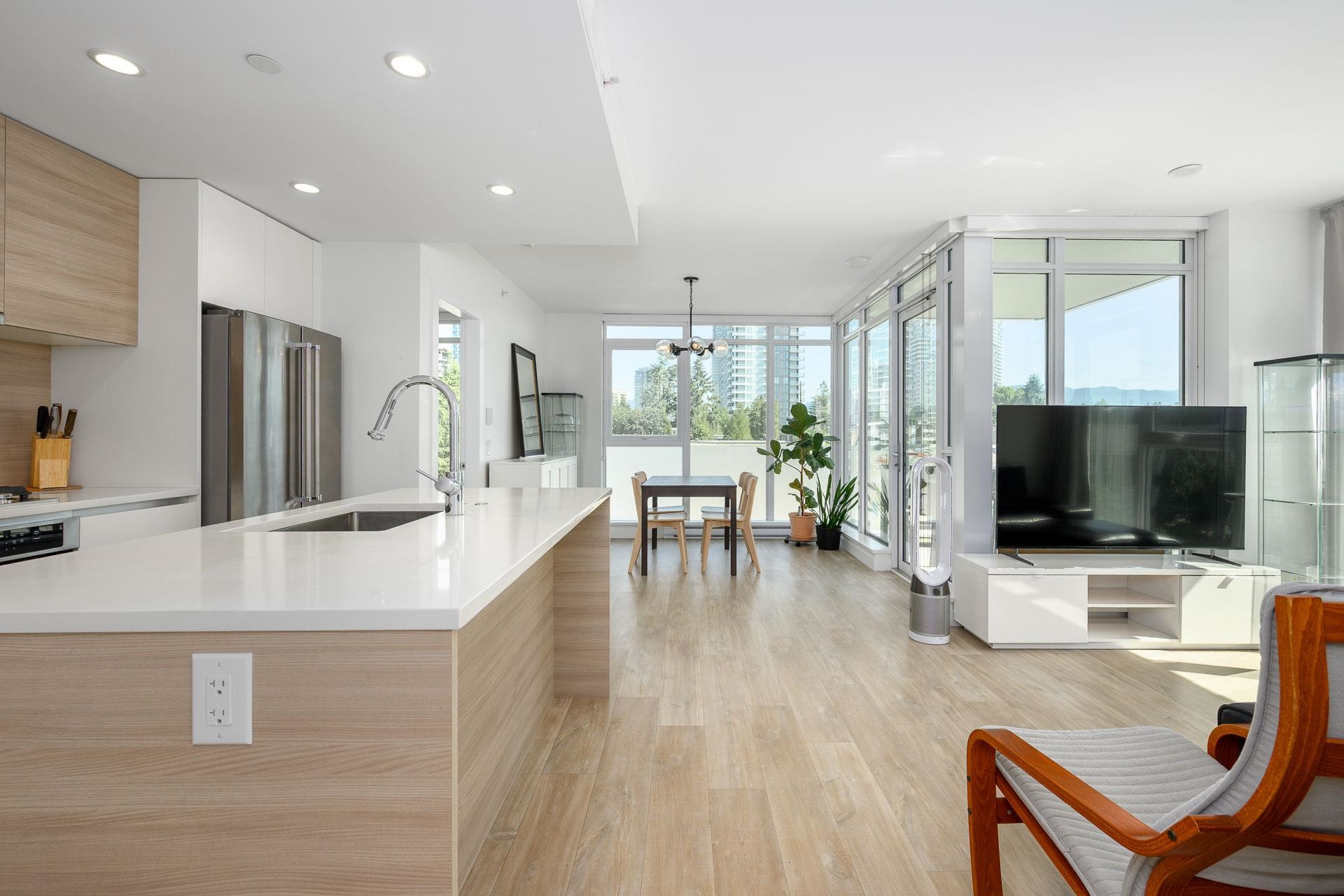 407 525 FOSTER AVENUE, R3087727, BC,