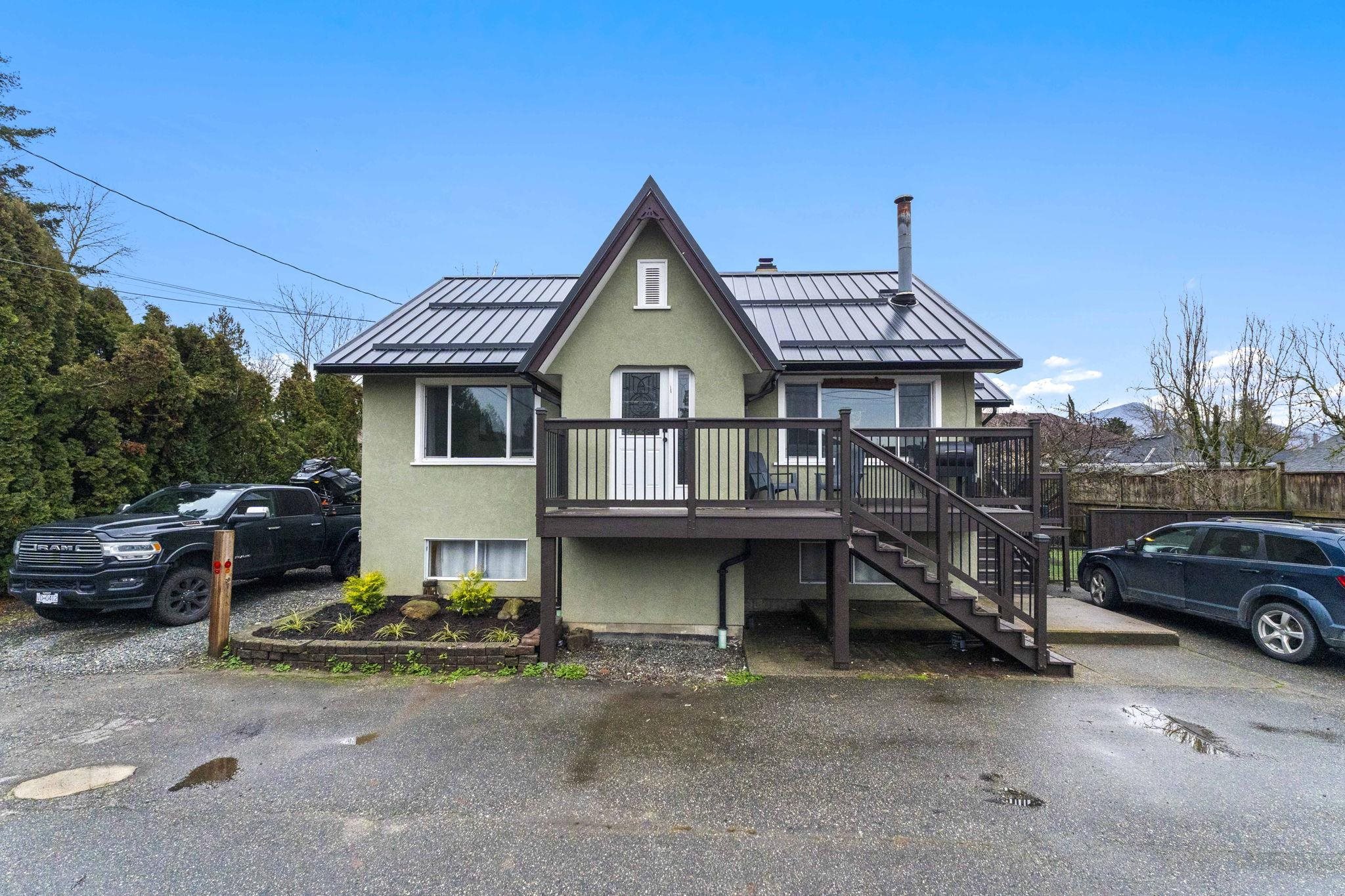 MLS® listing #R3087975 for sale located at 46307 RIVERSIDE DRIVE, Chilliwack BC V2P 3L2