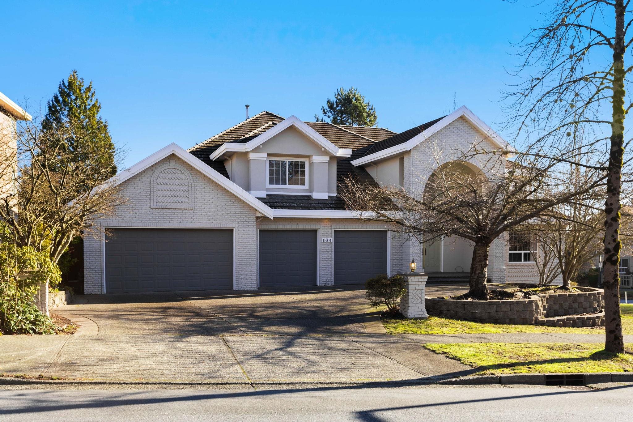 1501 PARKWAY BOULEVARD, Coquitlam BC V3E 2V7, R3088025, BC,