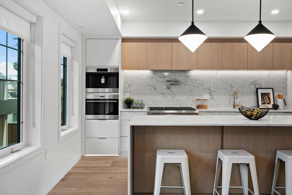 1141 W 33RD AVENUE, Vancouver BC V6M 1A3, R3088136, BC,