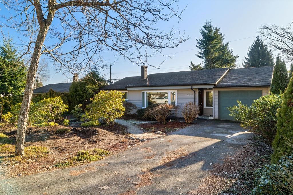 1315 W 15TH STREET, North Vancouver BC V7P 1N1, R3088564, BC,