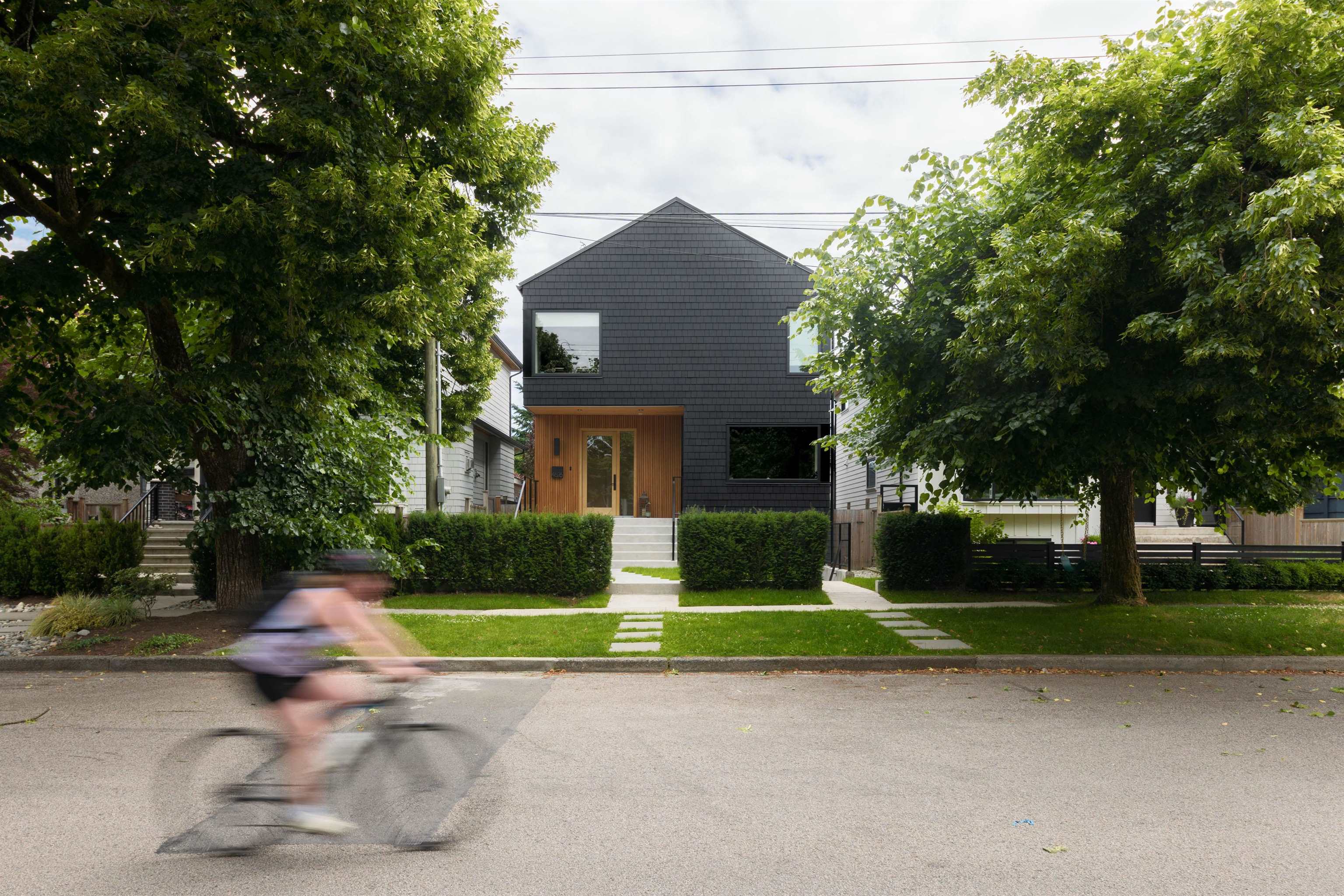 4626 WINDSOR STREET, Vancouver BC V5V 4P7, R3088621, BC,