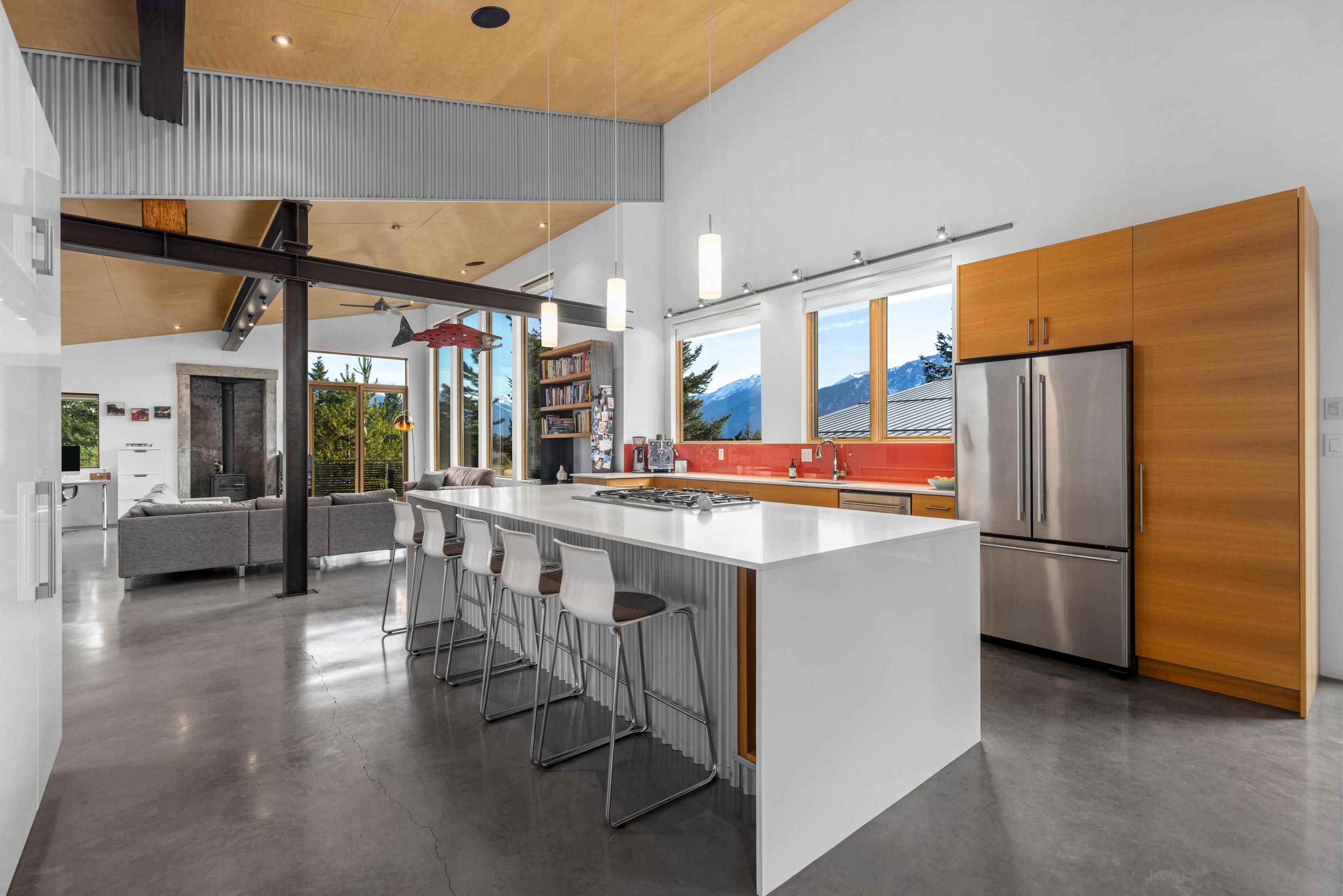 7465 DOGWOOD STREET, Pemberton BC V0N 2L0, R3088658, BC,