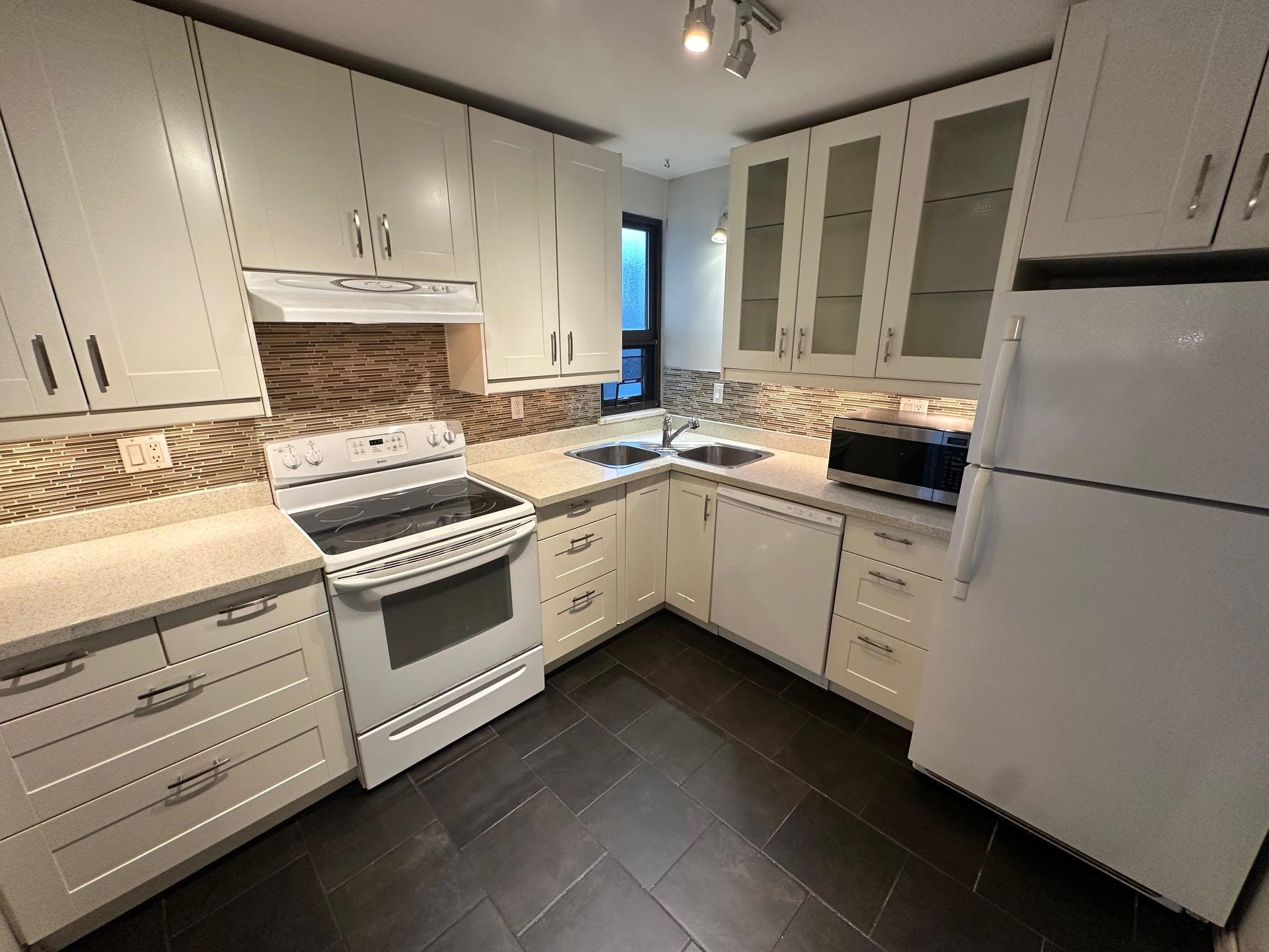 102 9143 SATURNA DRIVE, R3088749, BC,