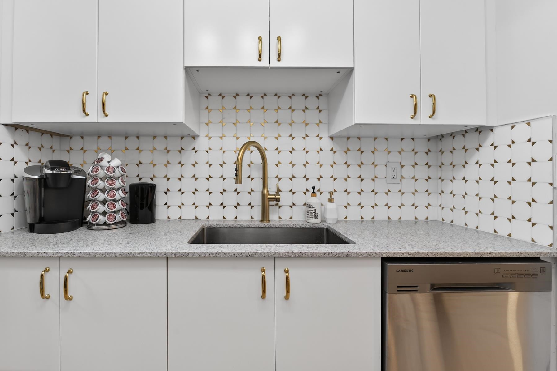 311 1010 HOWE STREET, R3088819, BC,