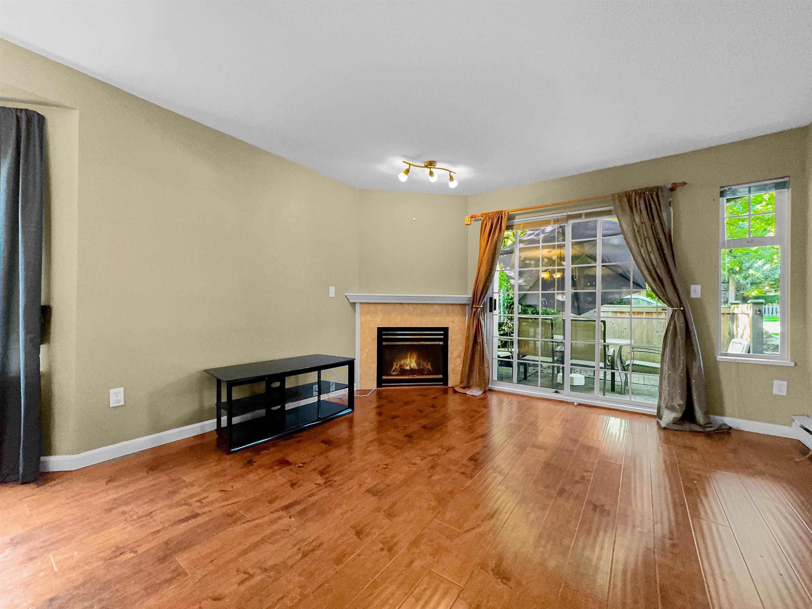 X 7175 18TH AVENUE, R3088864, BC,