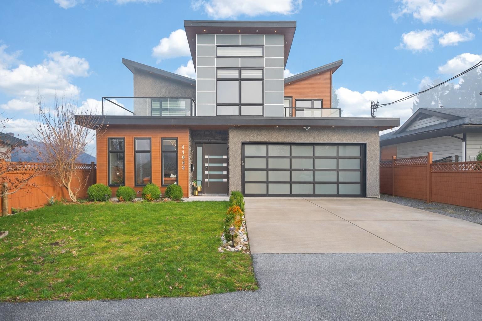 11082 131A STREET, Surrey BC V3T 3R9, R3089092, BC,