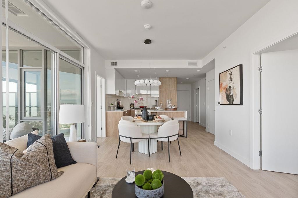 1707 7728 PARK CRESCENT, R3089191, BC,