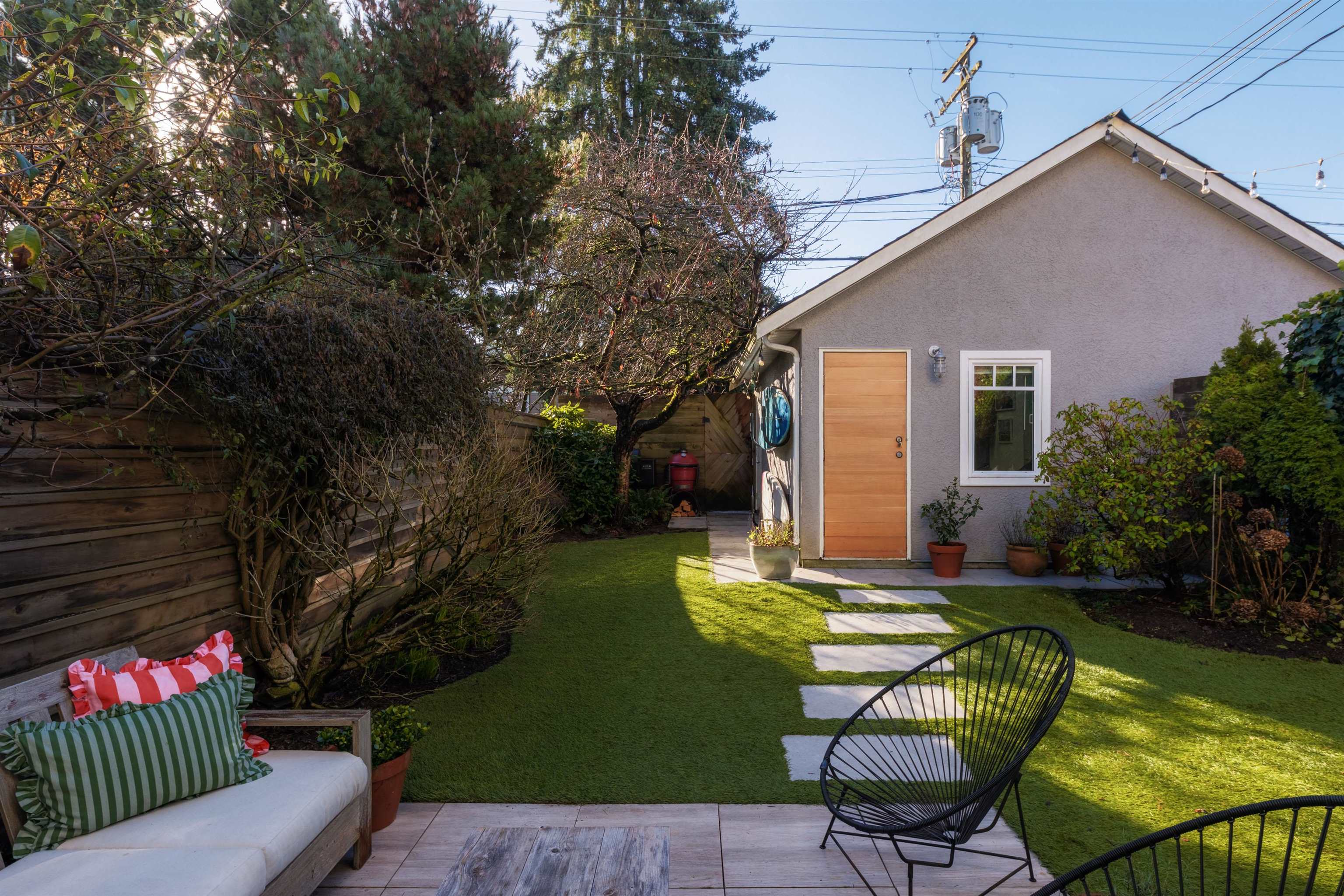 3260 W 8TH AVENUE, Vancouver BC V6K 2C5, R3089197, BC,