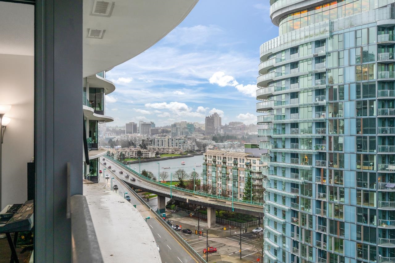 1517 68 SMITHE STREET, R3089330, BC,