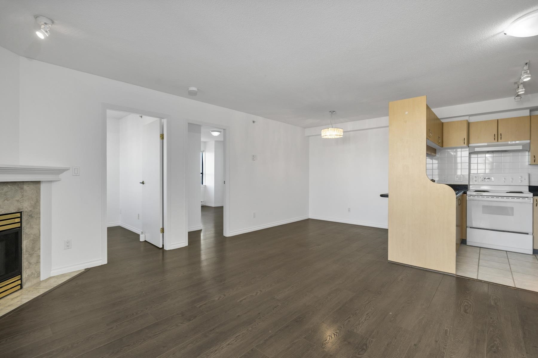 1106 6611 COONEY ROAD, R3089445, BC,