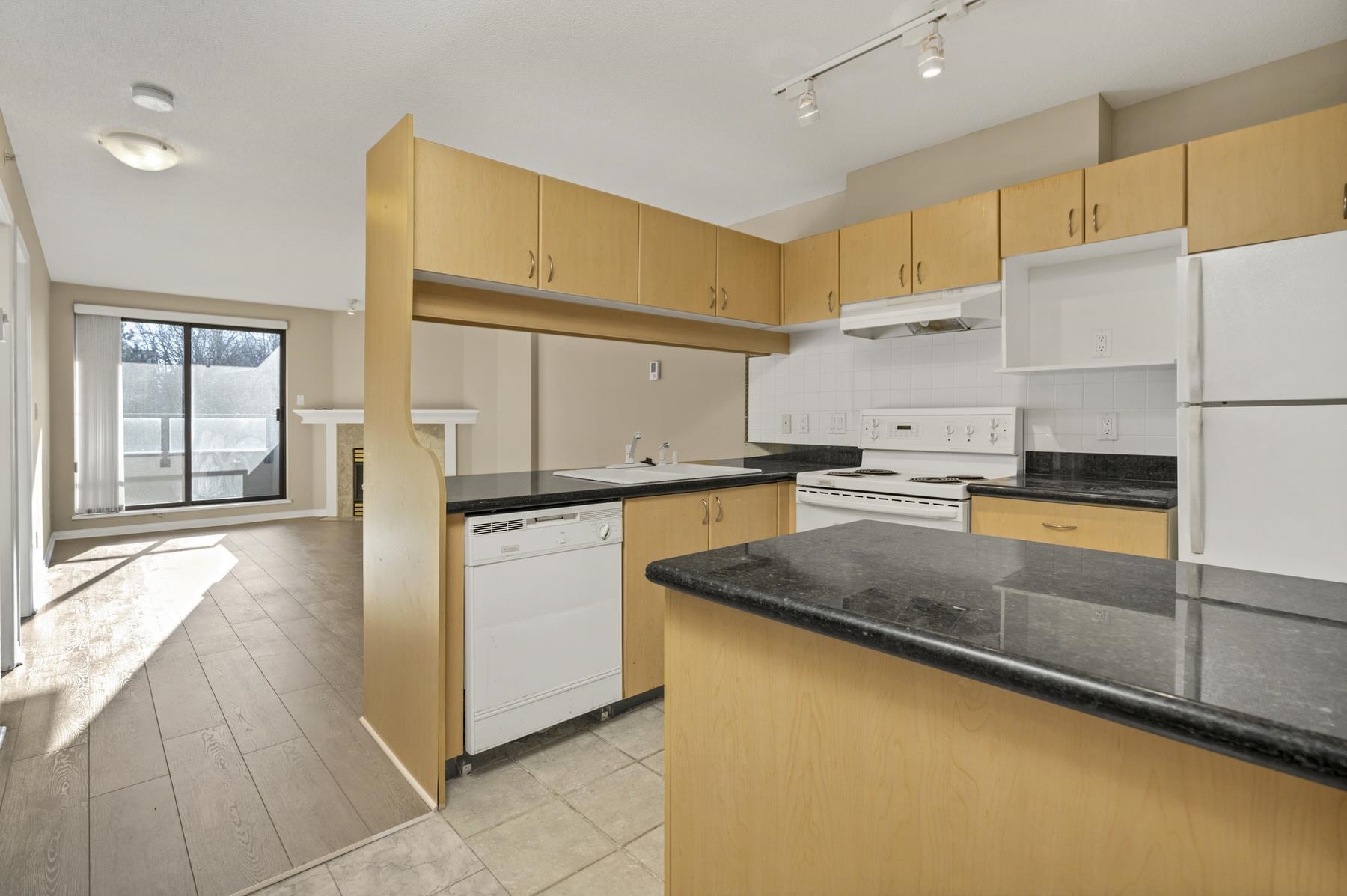 509 6611 COONEY ROAD, R3089459, BC,