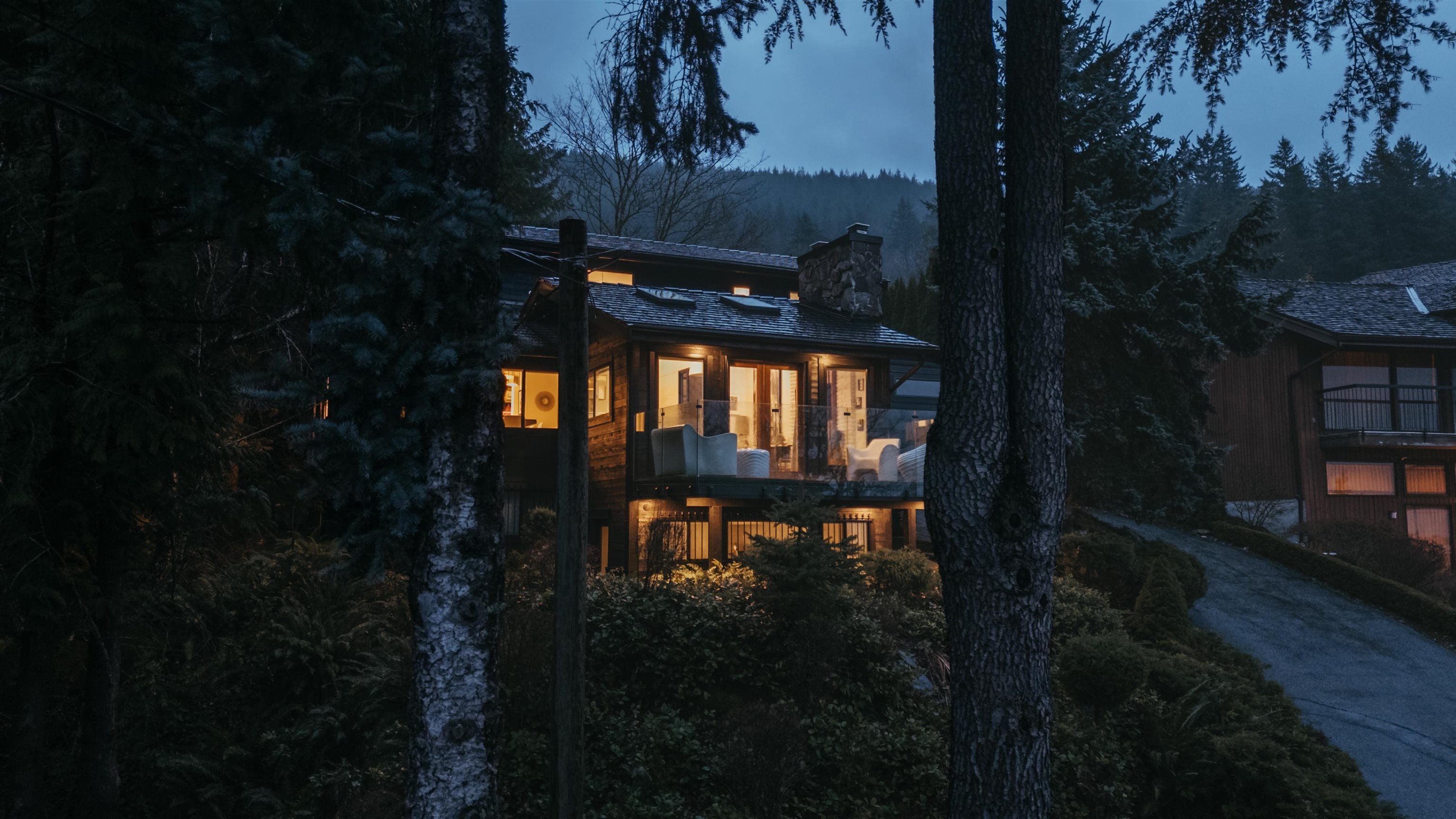 328 MONTERAY AVENUE, North Vancouver BC V7N 3E6, R3089985, BC,