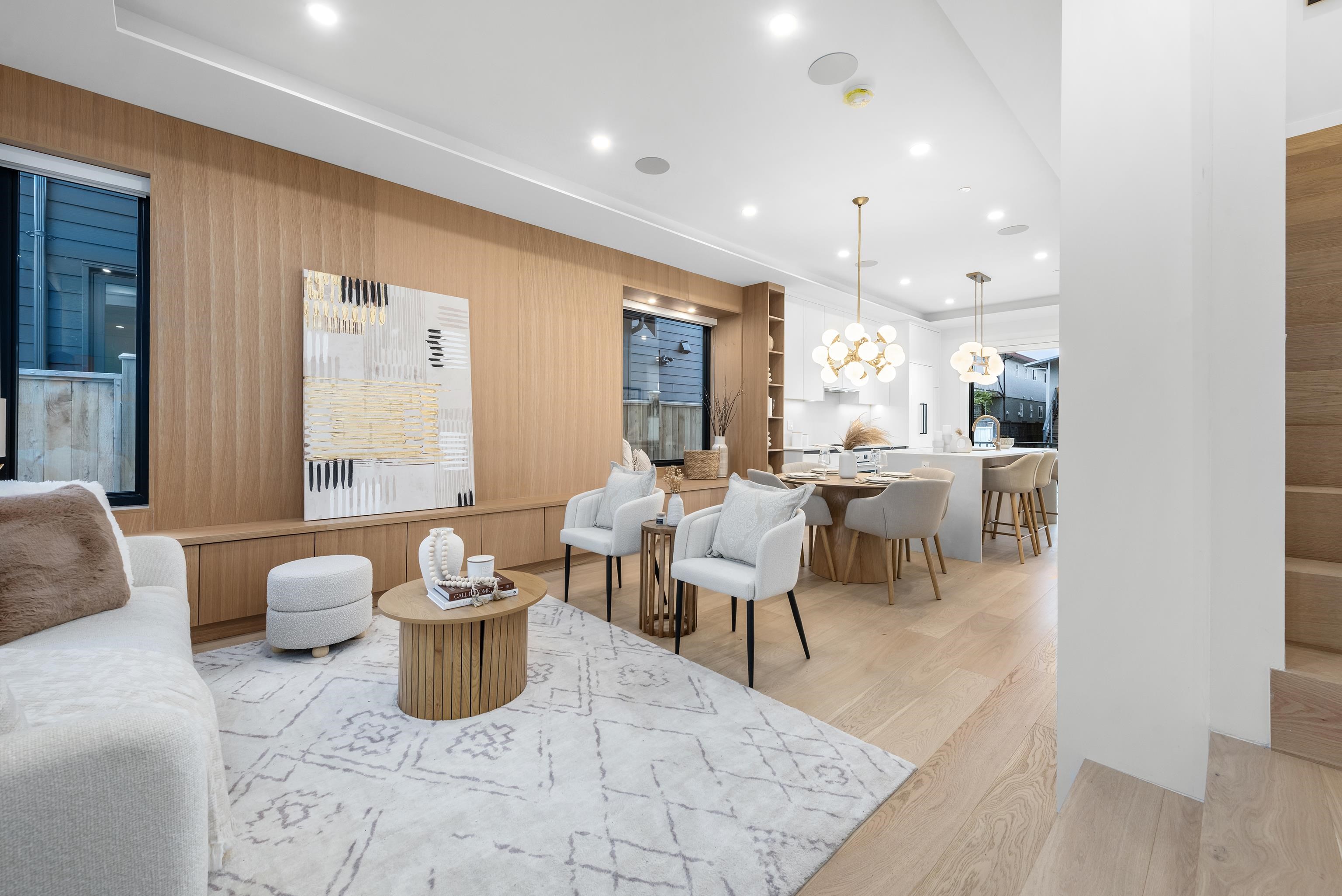 1 4895 MOSS STREET, R3089999, BC,