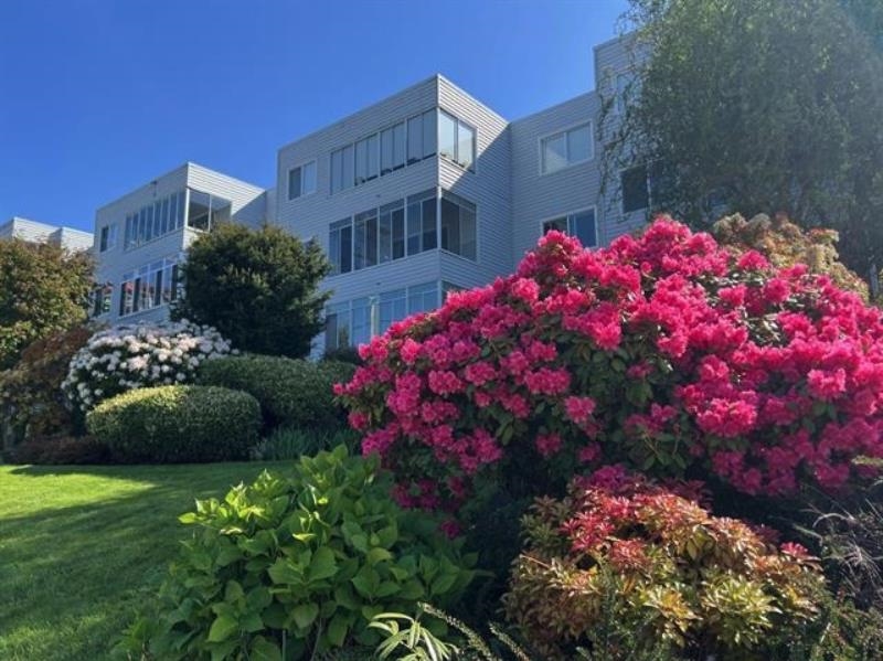 MLS® listing #R3090054 for sale located at 302 1354 WINTER STREET