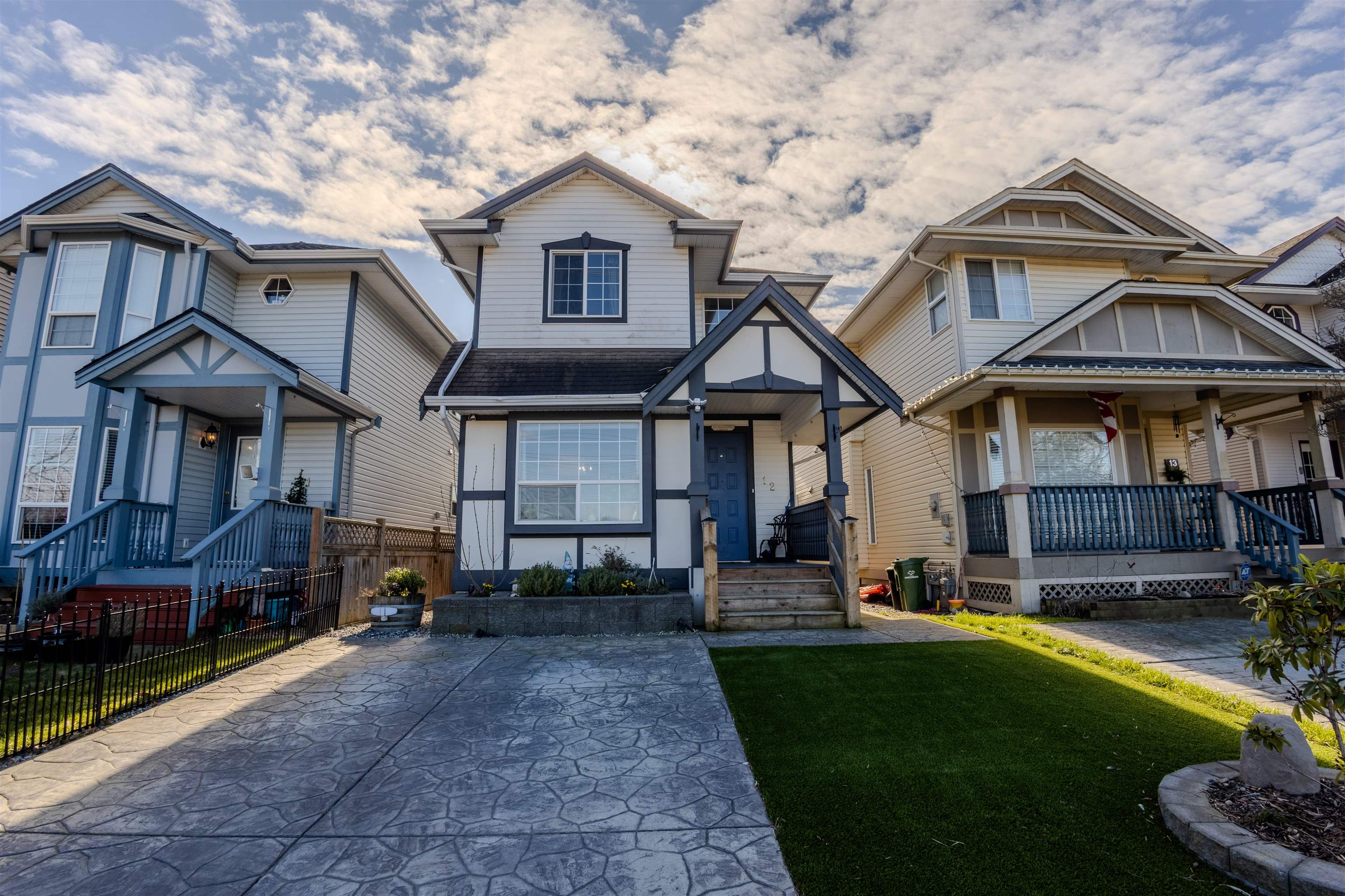 12 45306 BALMORAL AVENUE, R3090157, BC,