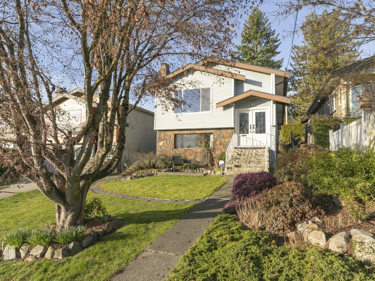 324 W 28TH STREET, North Vancouver BC V7N 2J1, R3090328, BC,