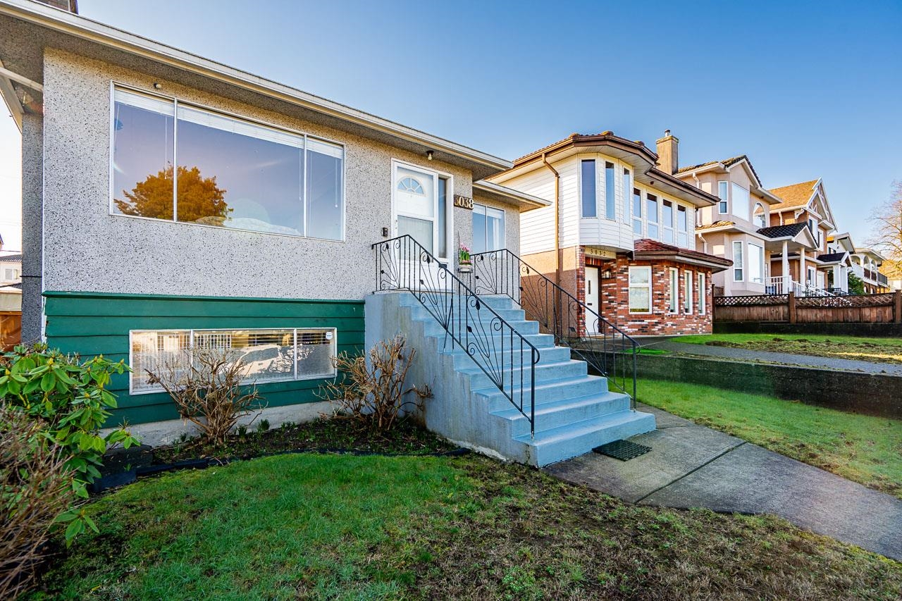 3038 CHARLES STREET, Vancouver BC V5K 3B5, R3090493, BC,
