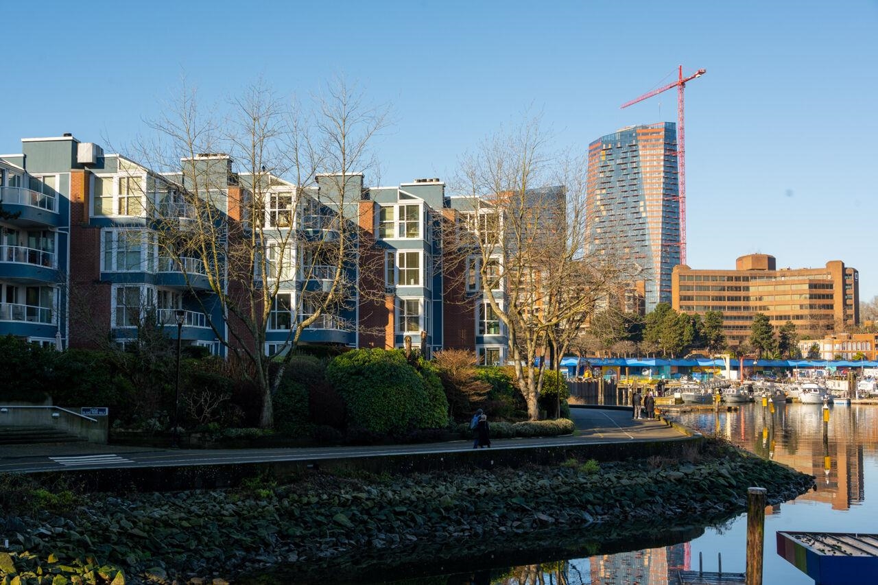 302 1502 ISLAND PARK WALK, R3090574, BC,