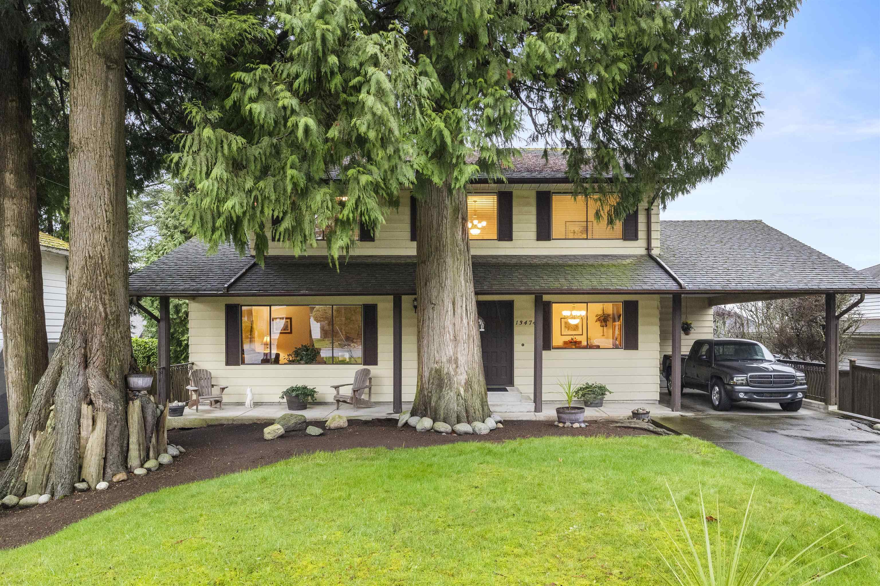 13474 15 AVENUE, Surrey BC V4A 1L2, R3090639, BC,